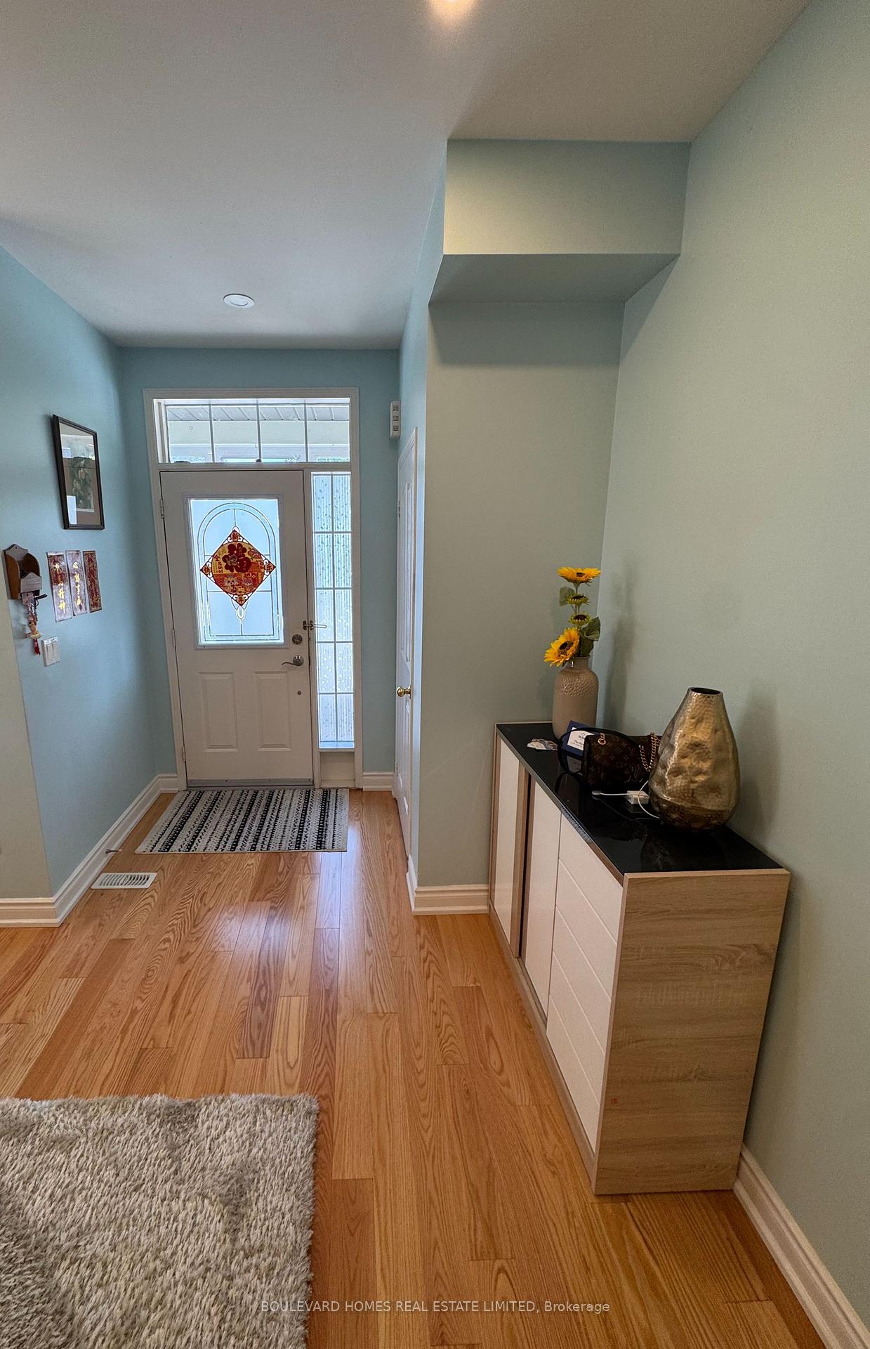Photo 5 of 20 Russell Hill Road, Markham, Berczy — HOMEH