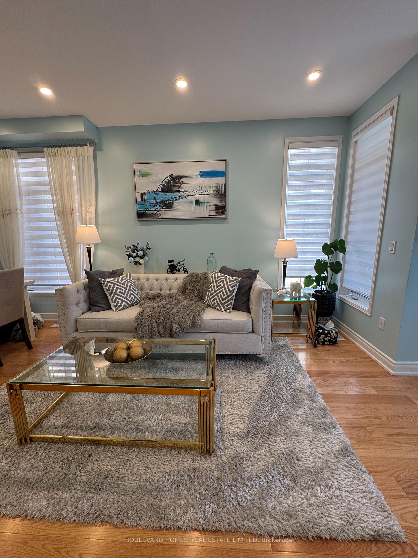 Photo 6 of 20 Russell Hill Road, Markham, Berczy — HOMEH