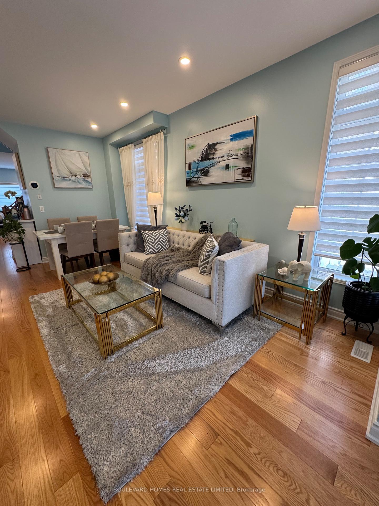 Photo 13 of 20 Russell Hill Road, Markham, Berczy — HOMEH