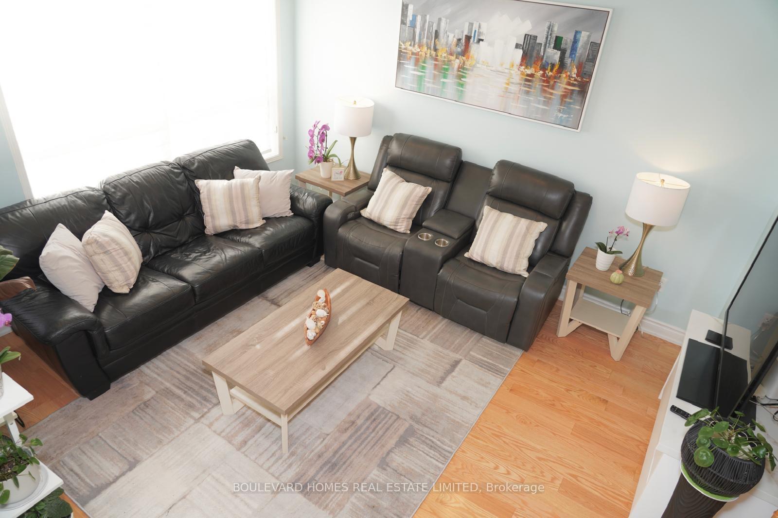 Photo 21 of 20 Russell Hill Road, Markham, Berczy — HOMEH