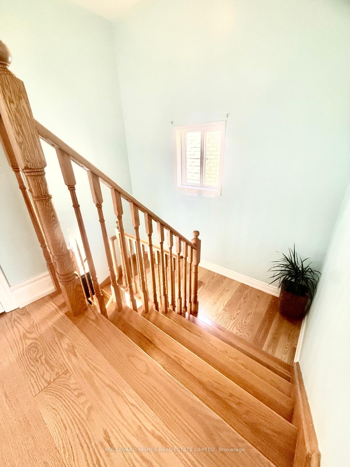 Photo 39 of 20 Russell Hill Road, Markham, Berczy — HOMEH