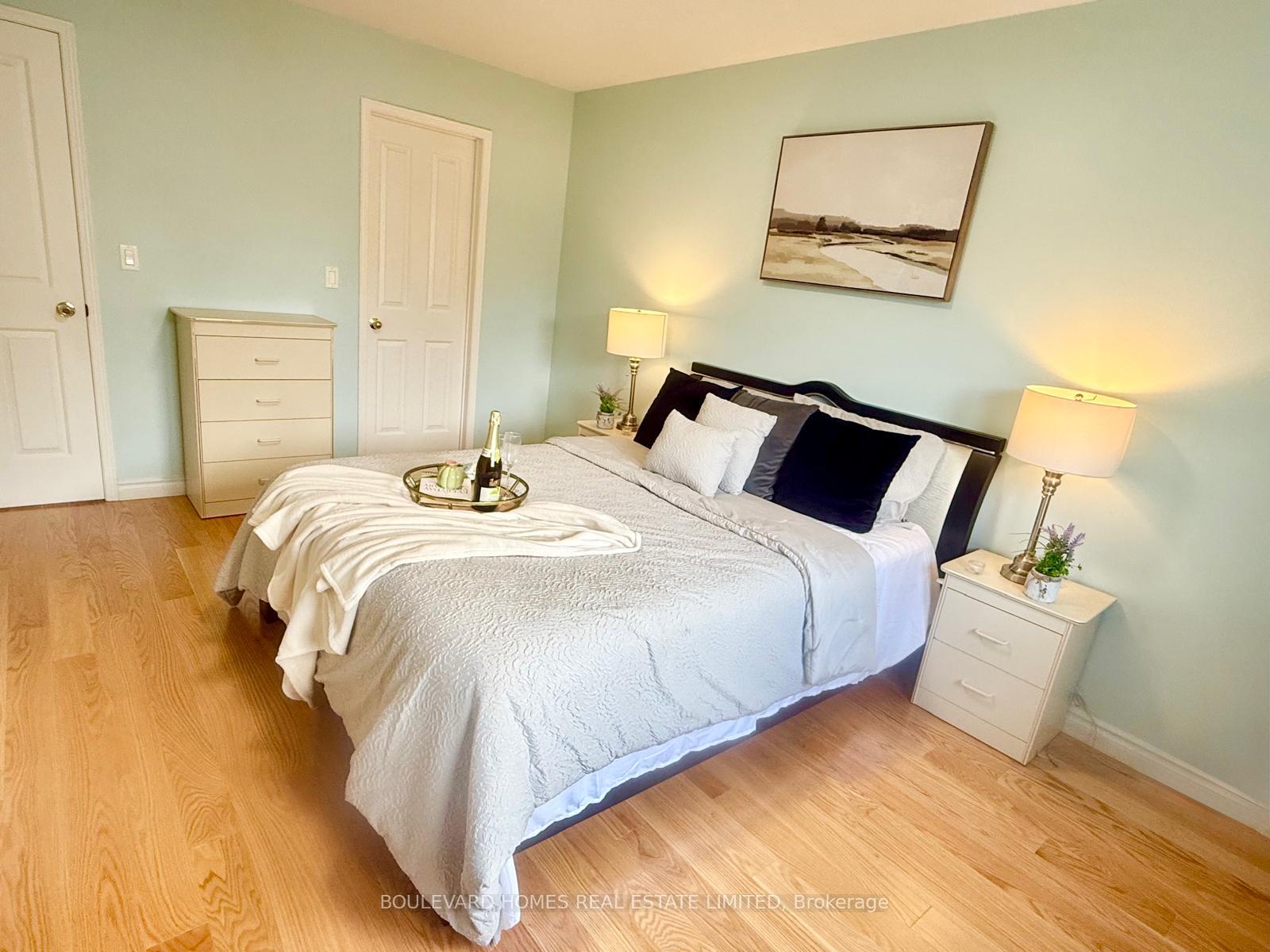 Photo 48 of 20 Russell Hill Road, Markham, Berczy — HOMEH