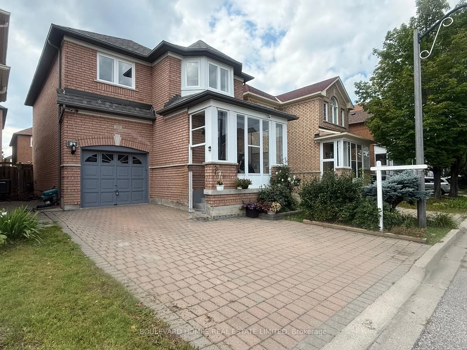 Photo 18 of 20 Russell Hill Road, Markham, Berczy — HOMEH