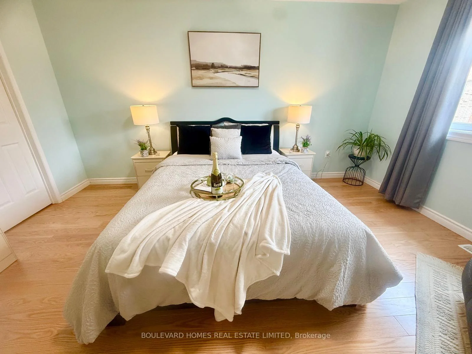 Photo 52 of 20 Russell Hill Road, Markham, Berczy — HOMEH