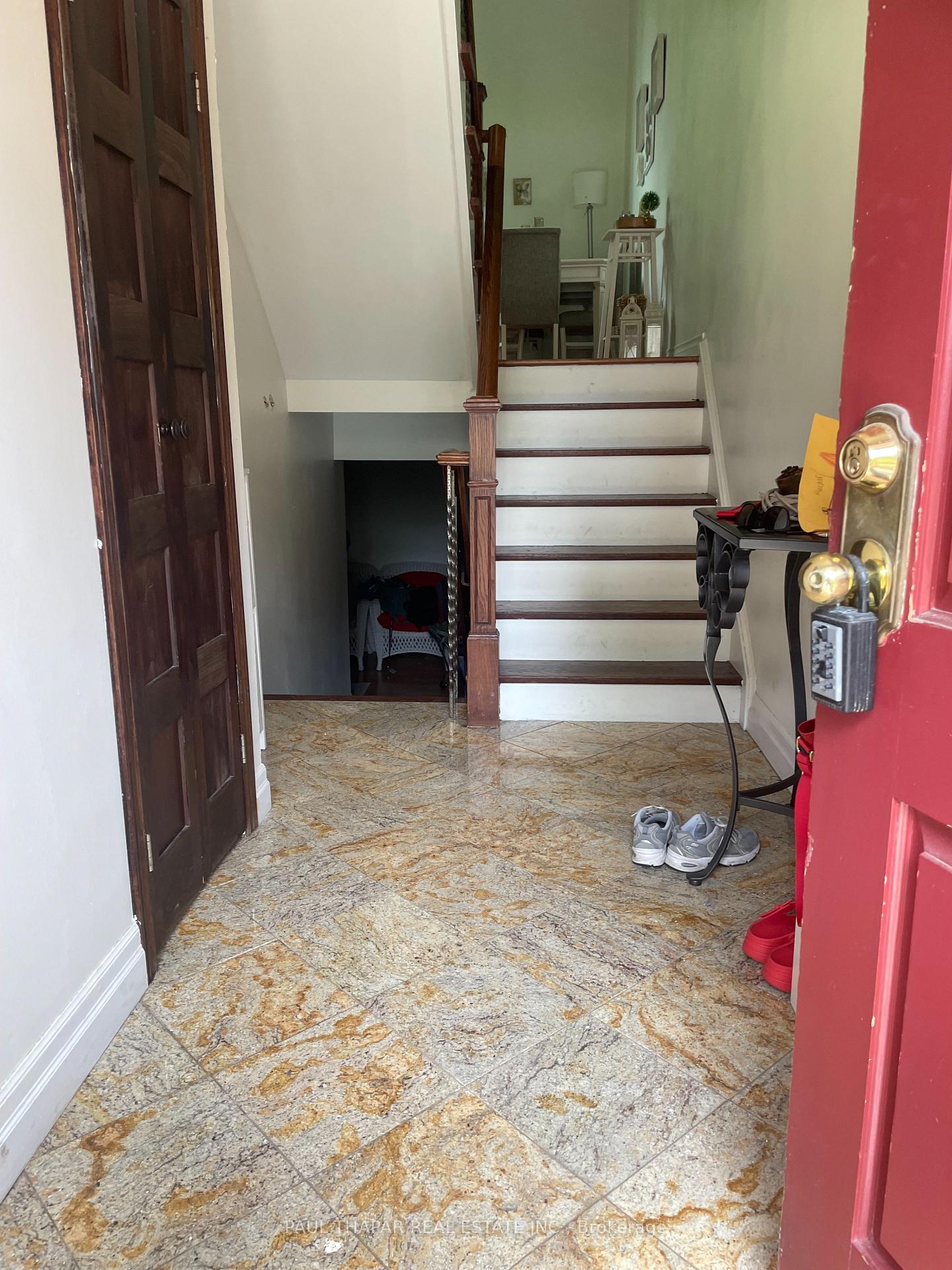 Photo 2 of 51 Sugar Mill Way, North York, St. Andrew-Windfields — HOMEH