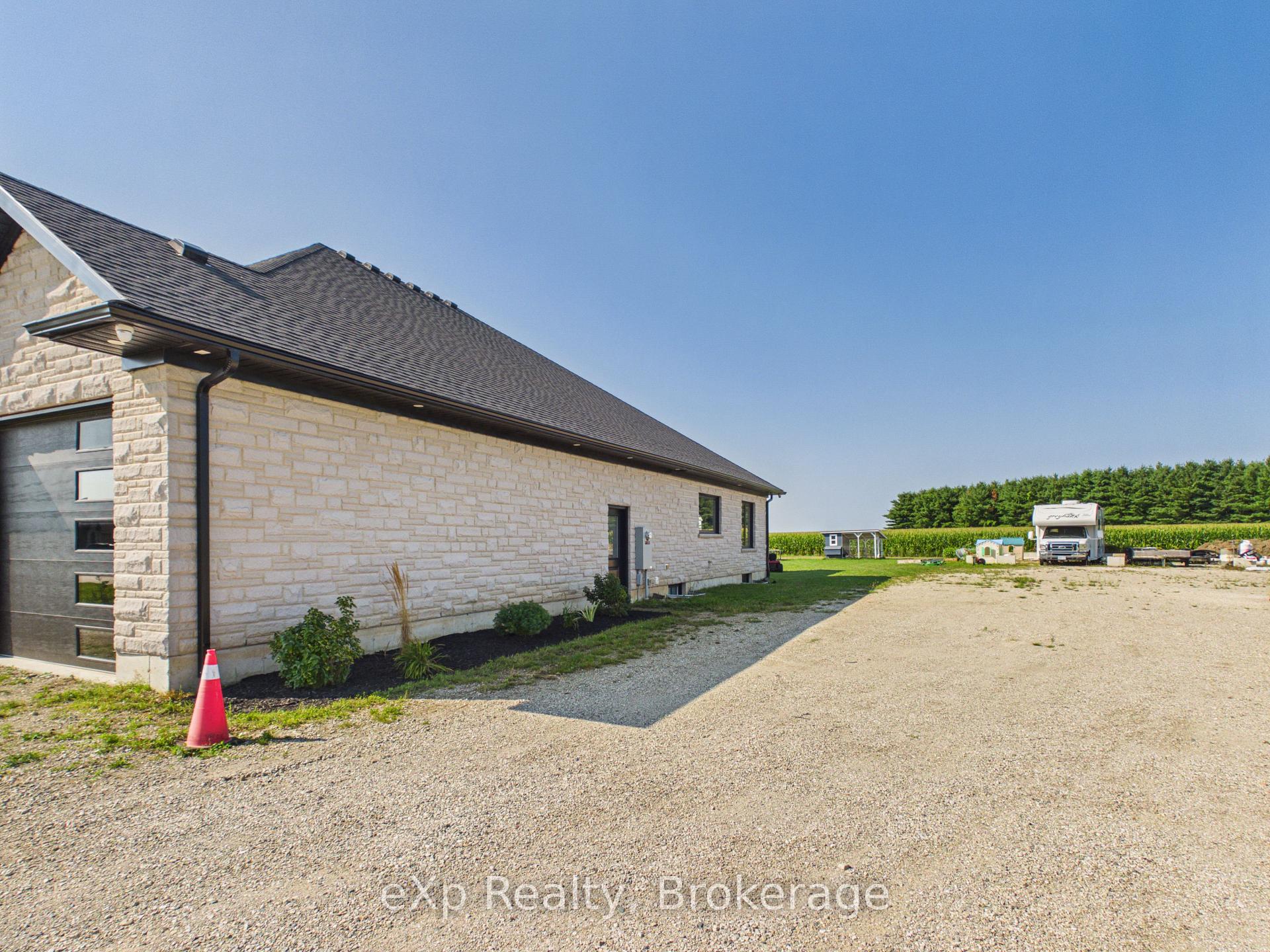 Photo 32 of 7 Weiss Drive, South Bruce — HOMEH