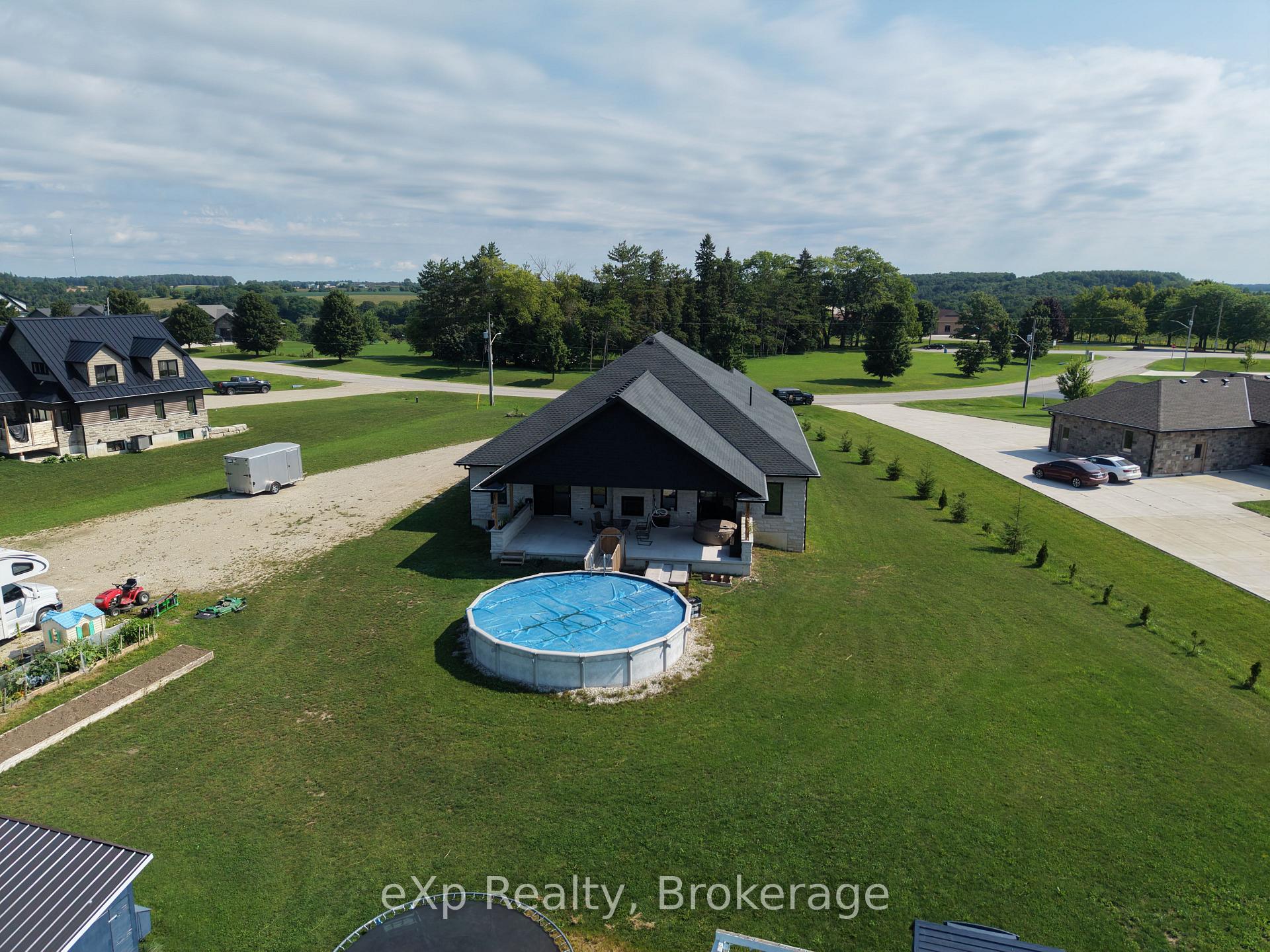 Photo 44 of 7 Weiss Drive, South Bruce — HOMEH