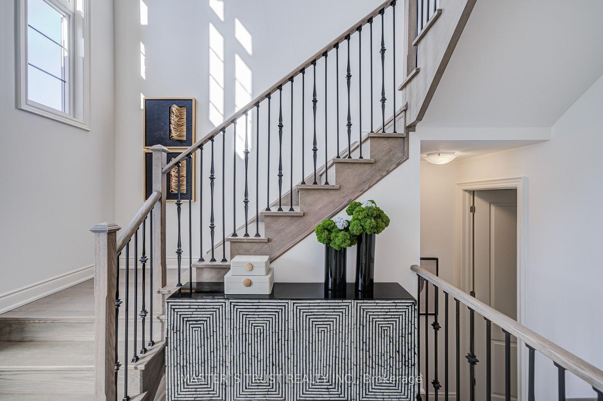 Photo 5 of 155 Prairie Rose Drive, Richmond Hill, Rural Richmond Hill — HOMEH