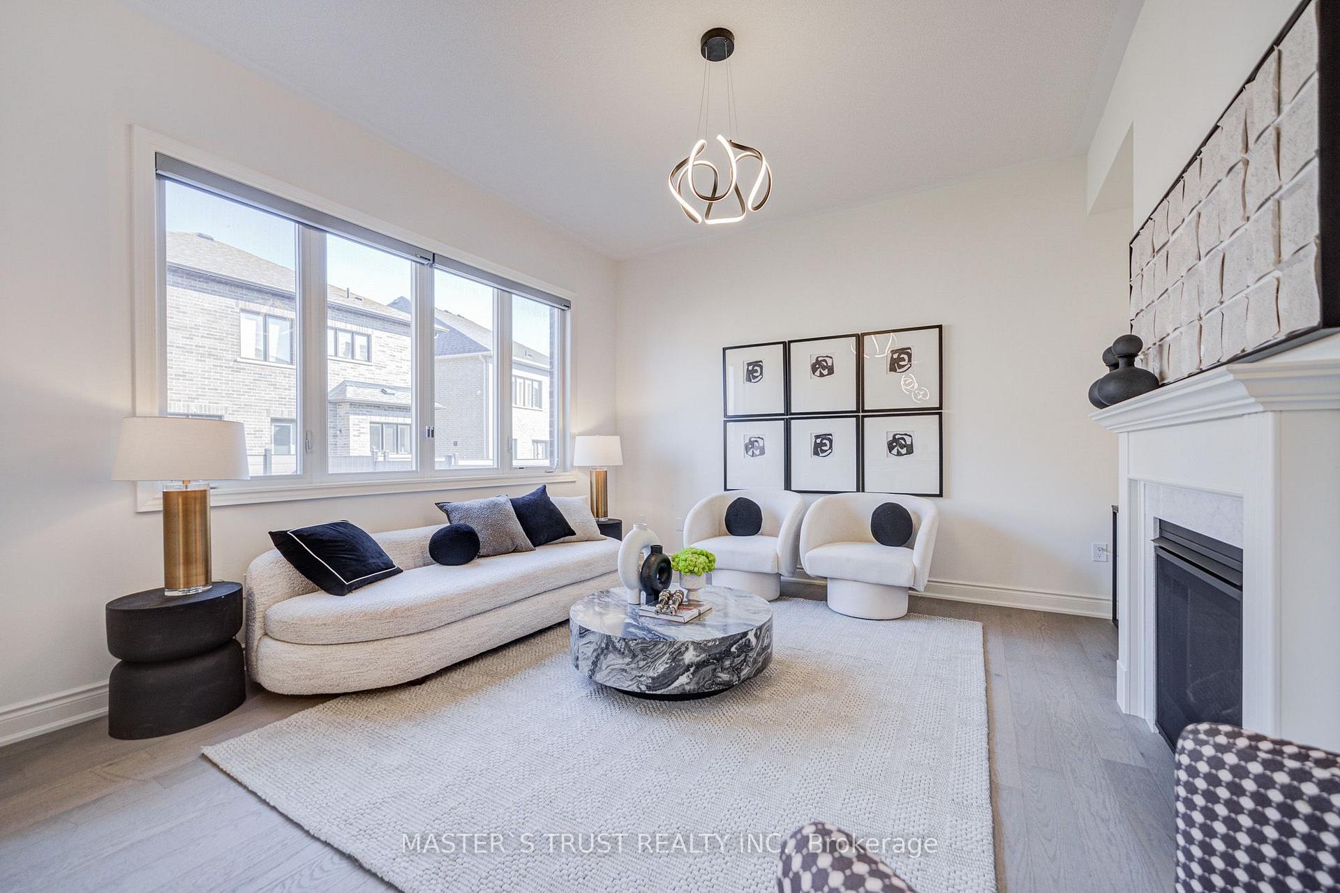 Photo 14 of 155 Prairie Rose Drive, Richmond Hill, Rural Richmond Hill — HOMEH
