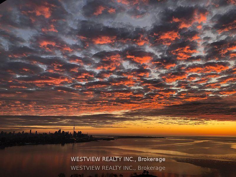 Photo 19 of Unit 2003, 16 Brookers Lane, Etobicoke, Mimico — HOMEH