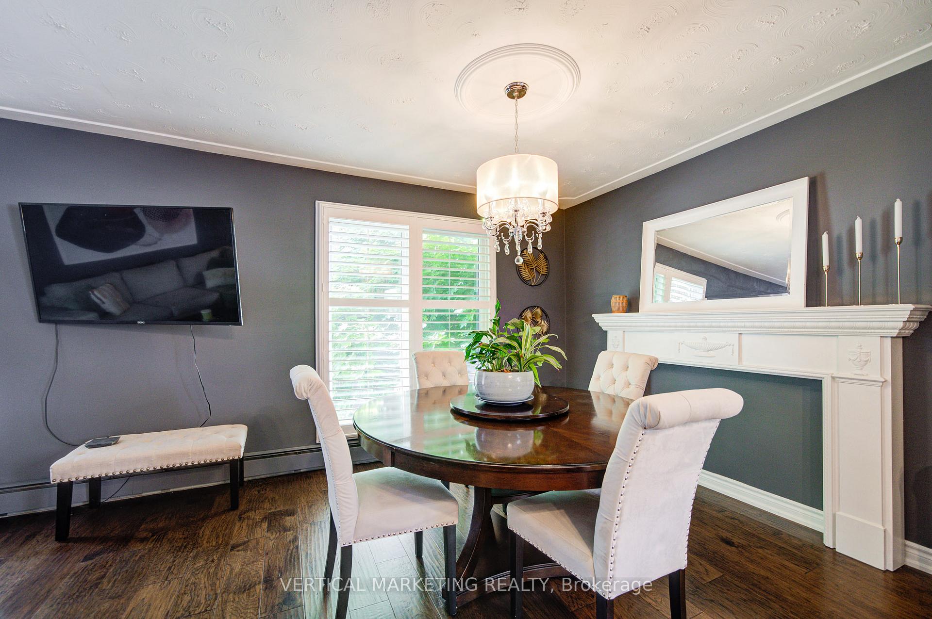 Photo 16 of 10 Crabapple Court, Brantford, Fairview - Brantford — HOMEH