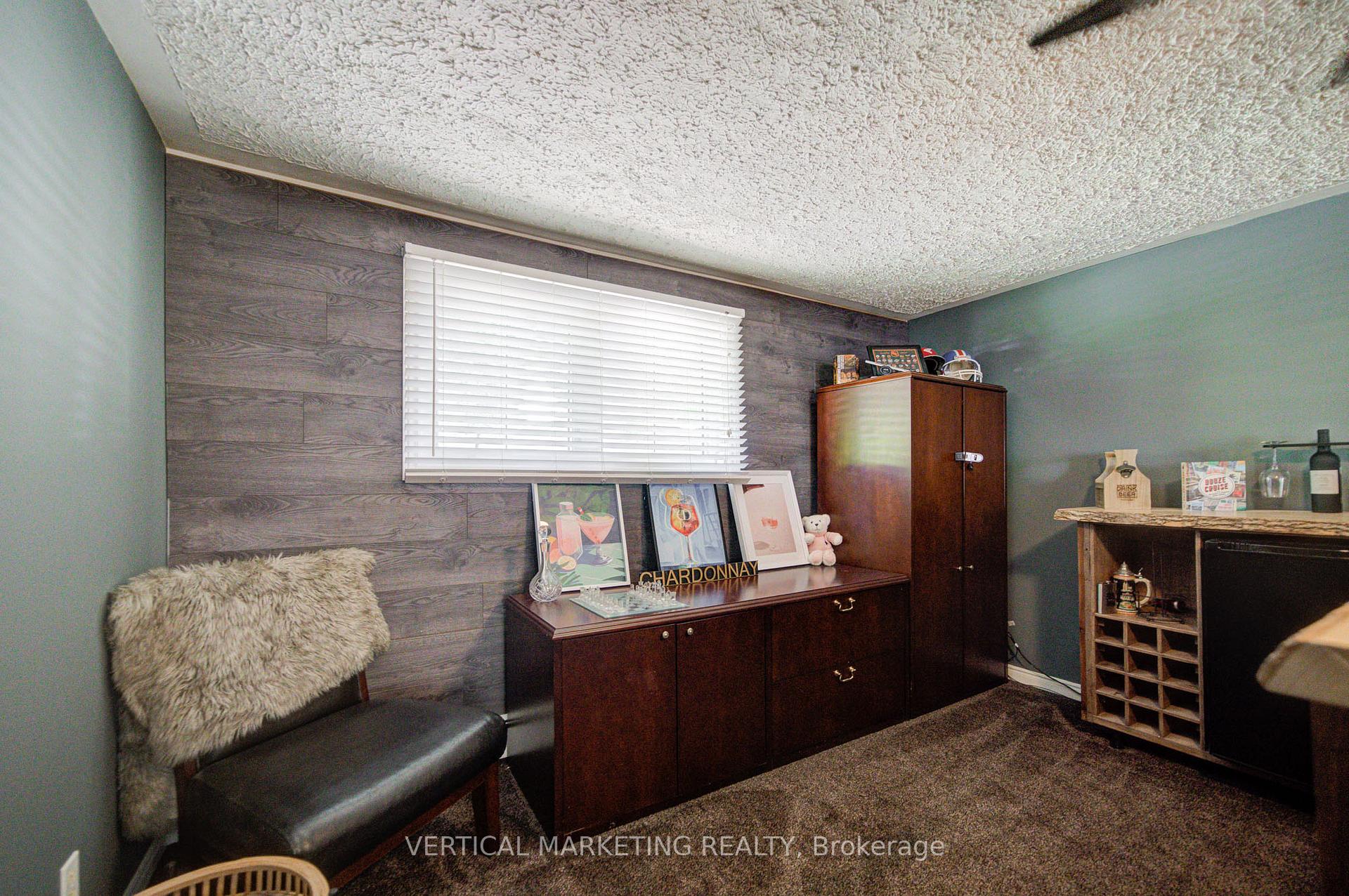 Photo 33 of 10 Crabapple Court, Brantford, Fairview - Brantford — HOMEH