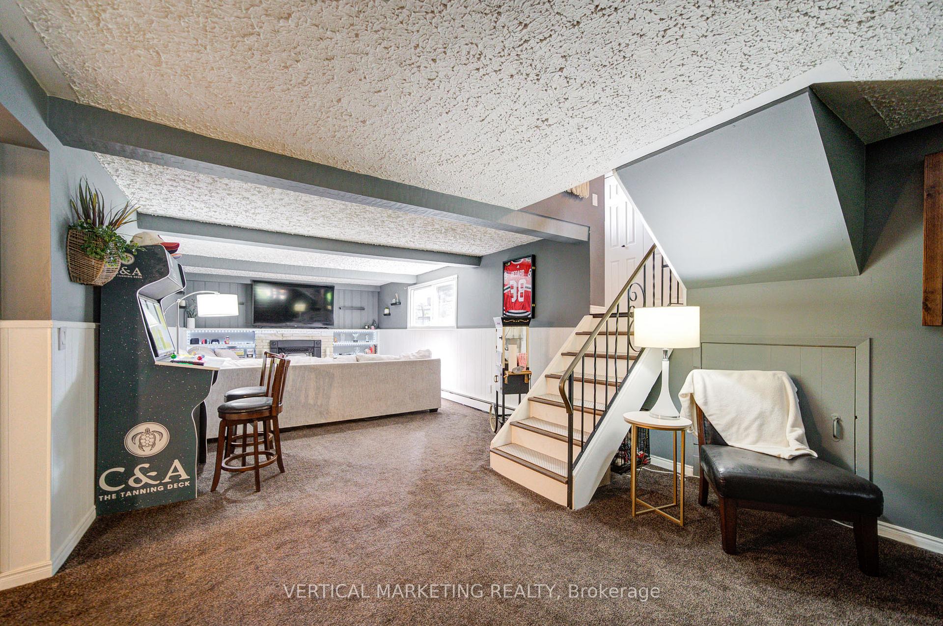 Photo 34 of 10 Crabapple Court, Brantford, Fairview - Brantford — HOMEH