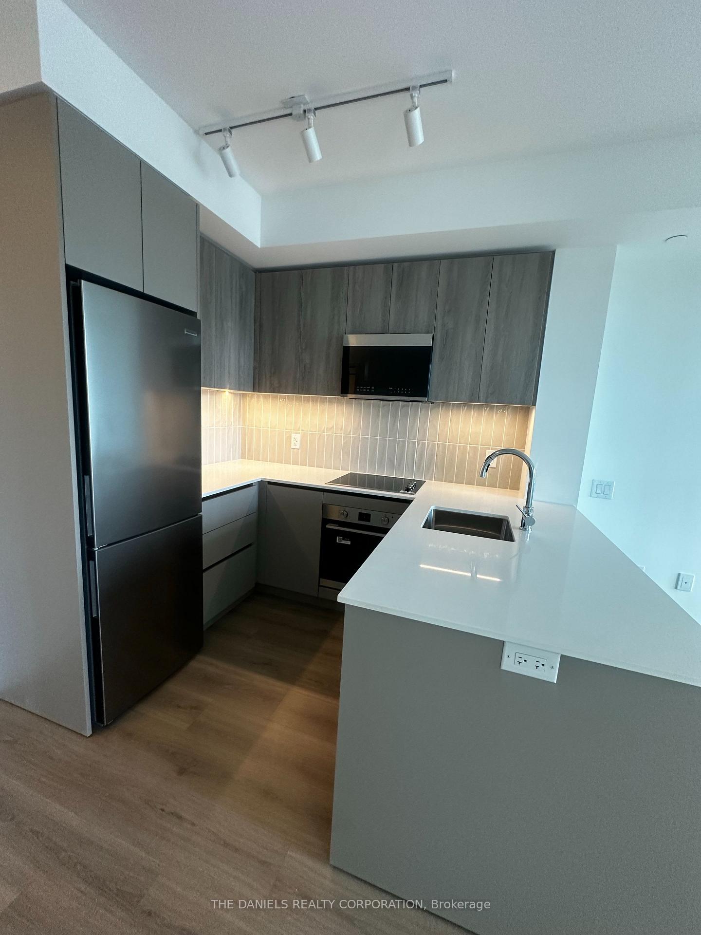 Front of Unit 1013, 2485 Eglinton Avenue W
