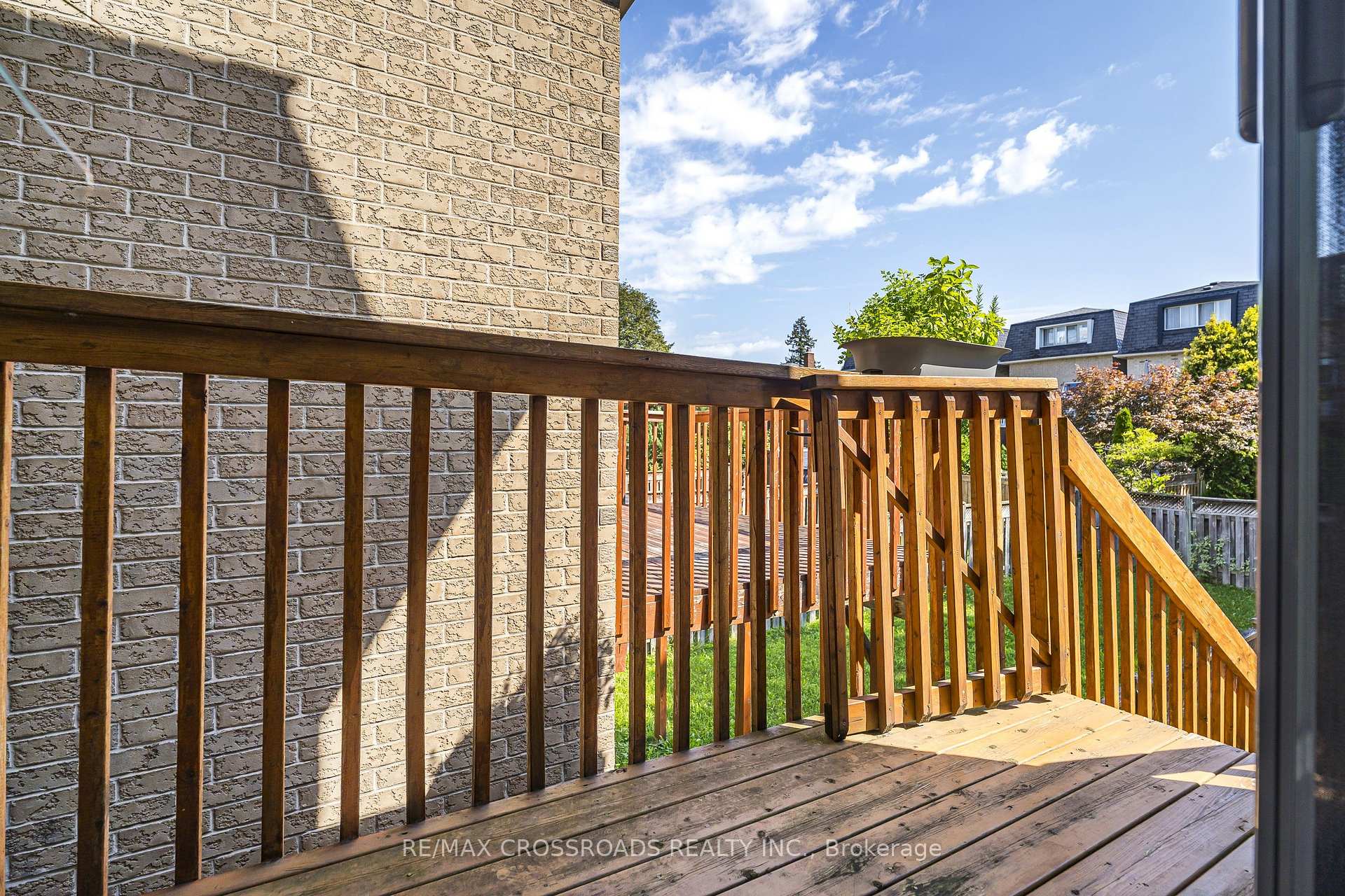 Photo 22 of 21A Brian Drive, North York, Pleasant View — HOMEH