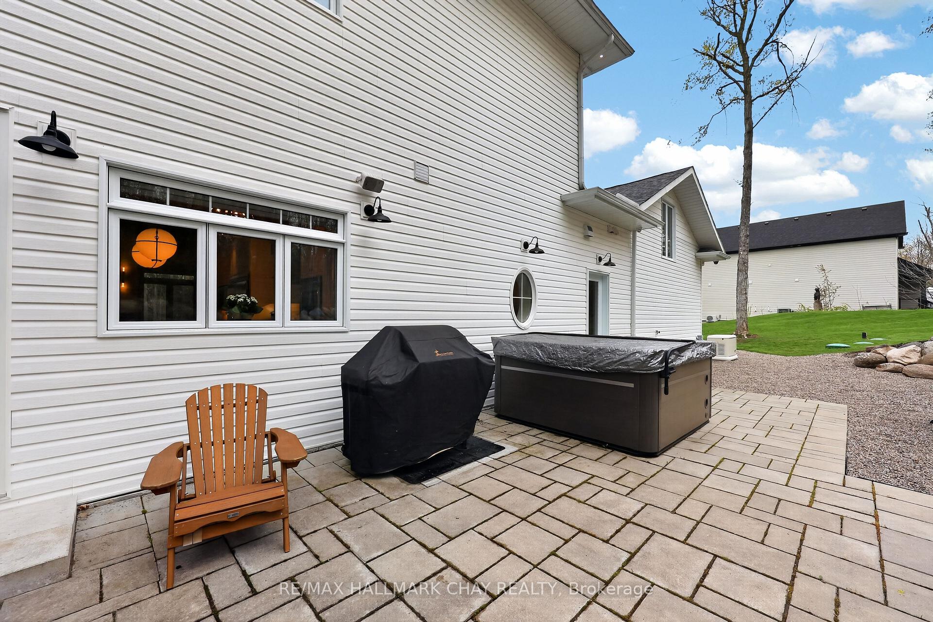 Photo 9 of 6 Forrester Road, Oro-Medonte, Rural Oro-Medonte — HOMEH