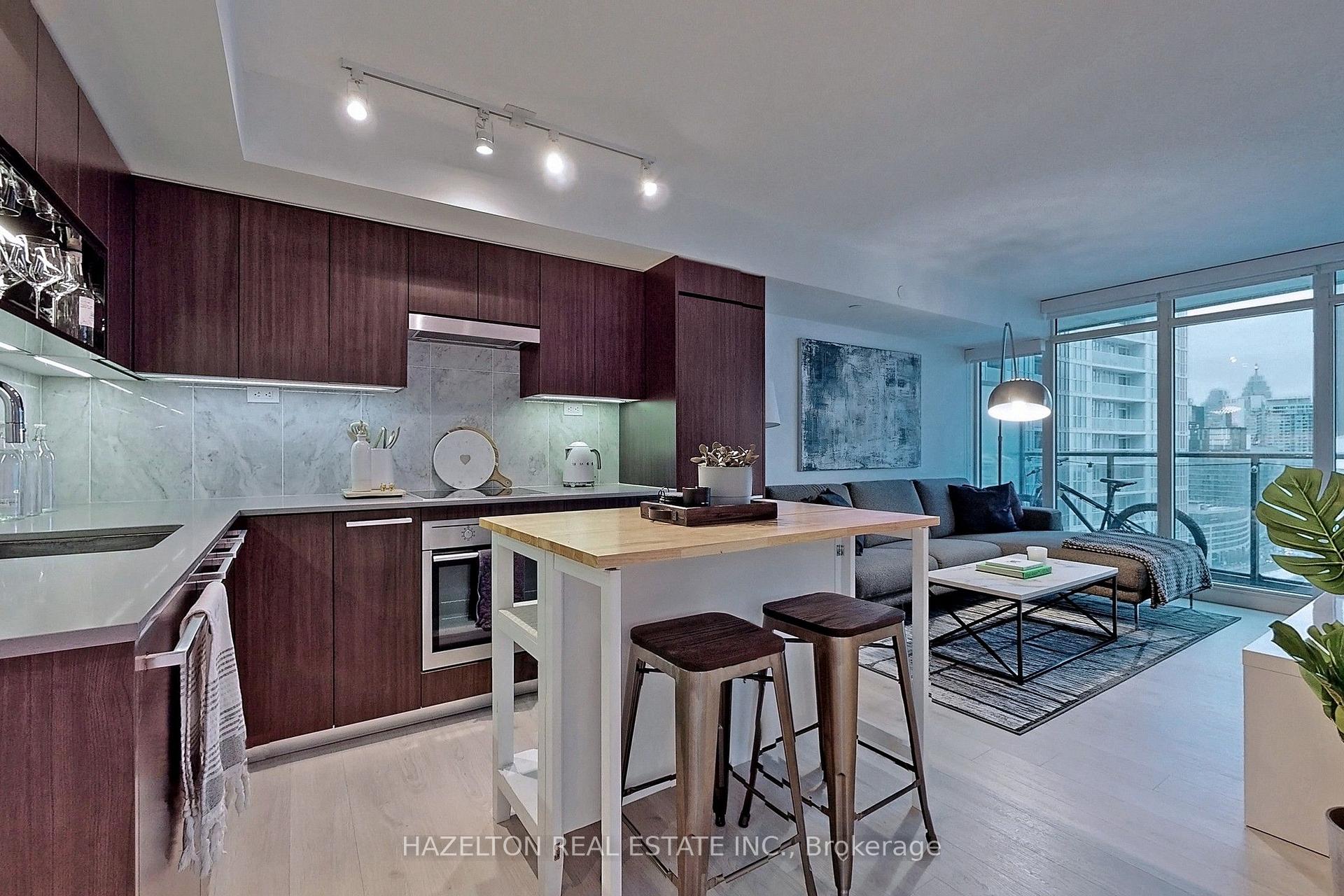Photo 8 of Unit 2510, 70 Queens Wharf Road, Toronto, Waterfront Communities — HOMEH