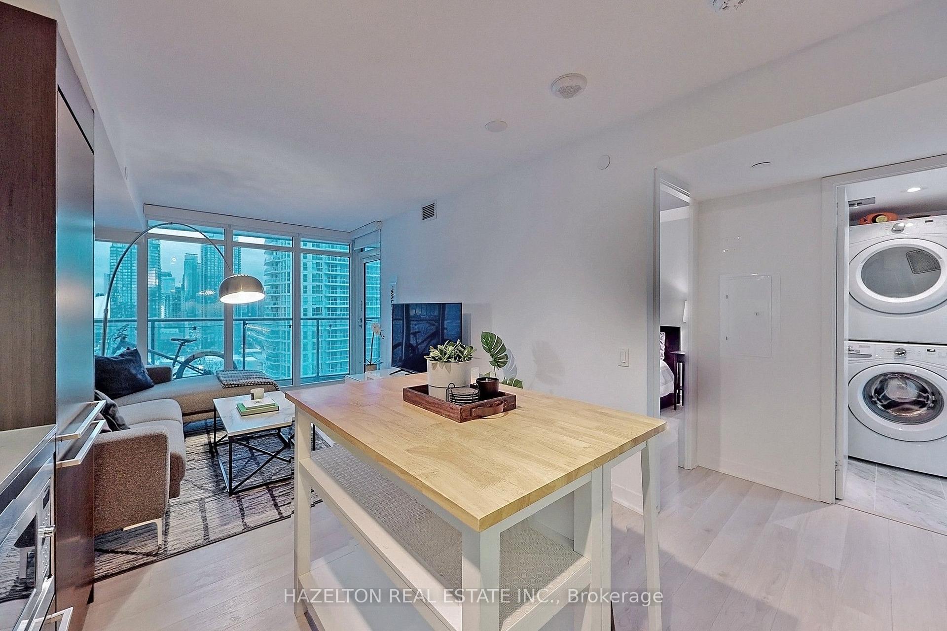 Photo 11 of Unit 2510, 70 Queens Wharf Road, Toronto, Waterfront Communities — HOMEH