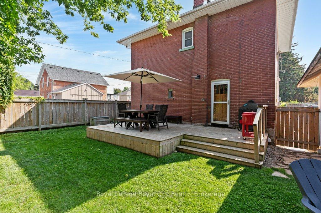 Photo 5 of 9 Wilbur Street N, Halton Hills, Acton — HOMEH