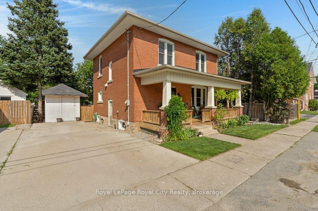 Photo 8 of 9 Wilbur Street N, Halton Hills, Acton — HOMEH