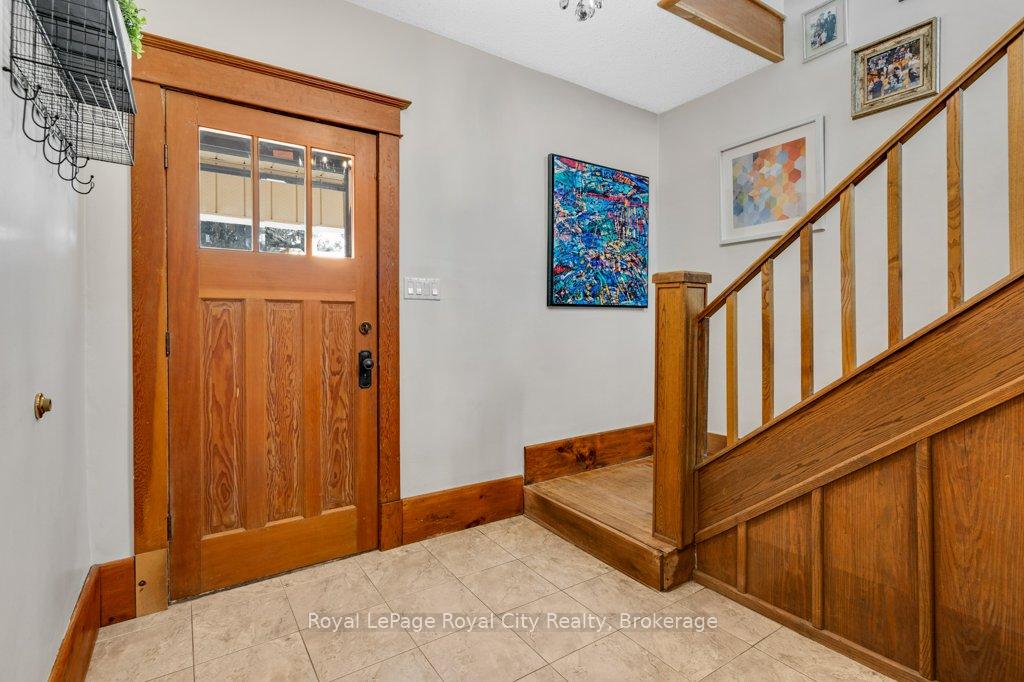 Photo 10 of 9 Wilbur Street N, Halton Hills, Acton — HOMEH