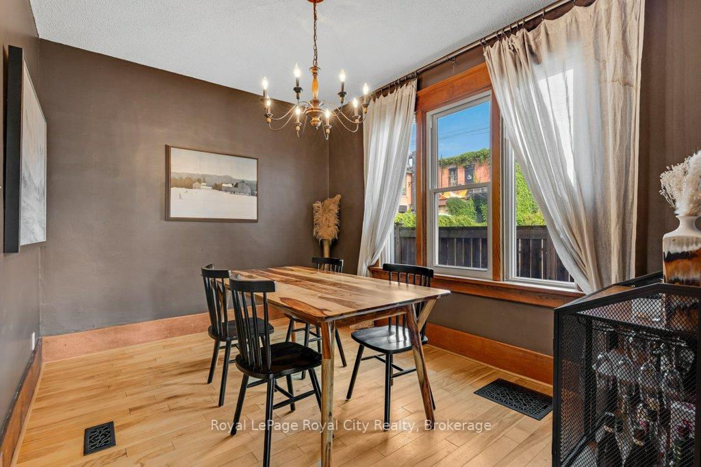 Photo 18 of 9 Wilbur Street N, Halton Hills, Acton — HOMEH