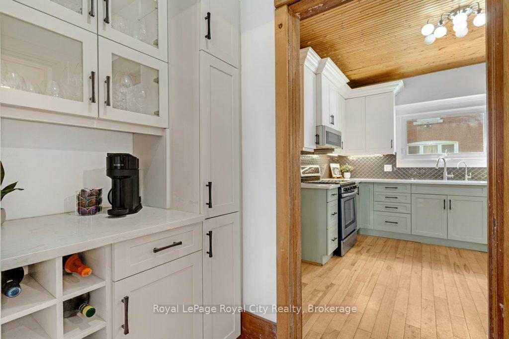 Photo 20 of 9 Wilbur Street N, Halton Hills, Acton — HOMEH