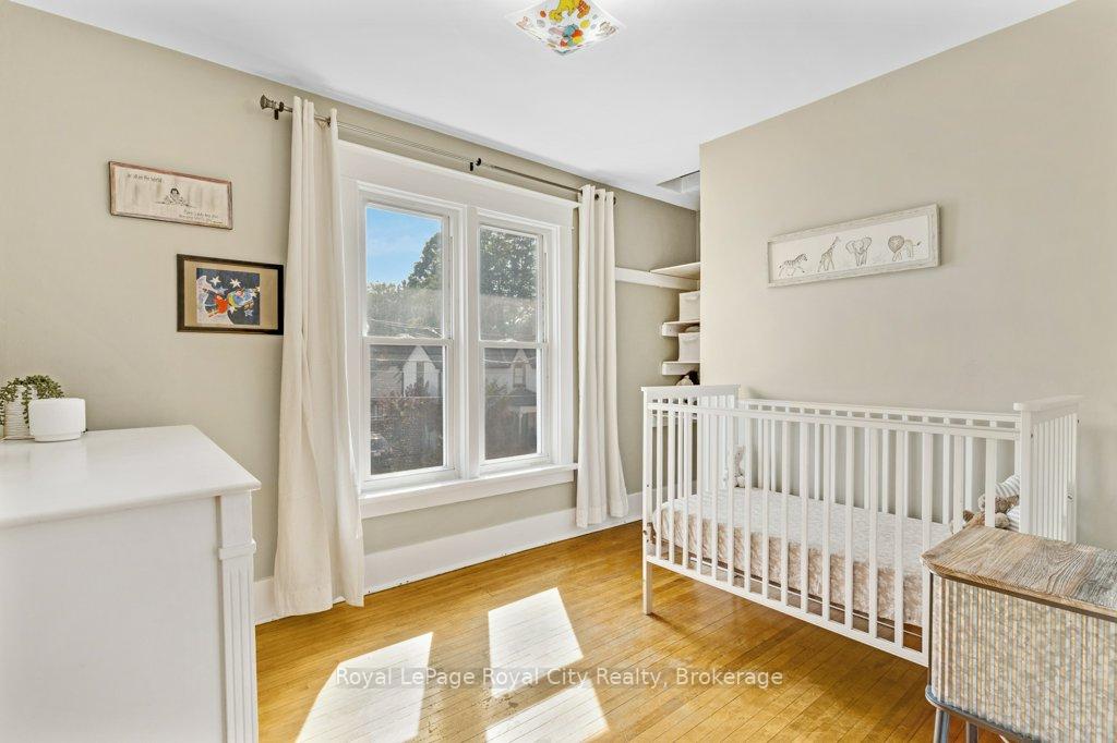 Photo 34 of 9 Wilbur Street N, Halton Hills, Acton — HOMEH