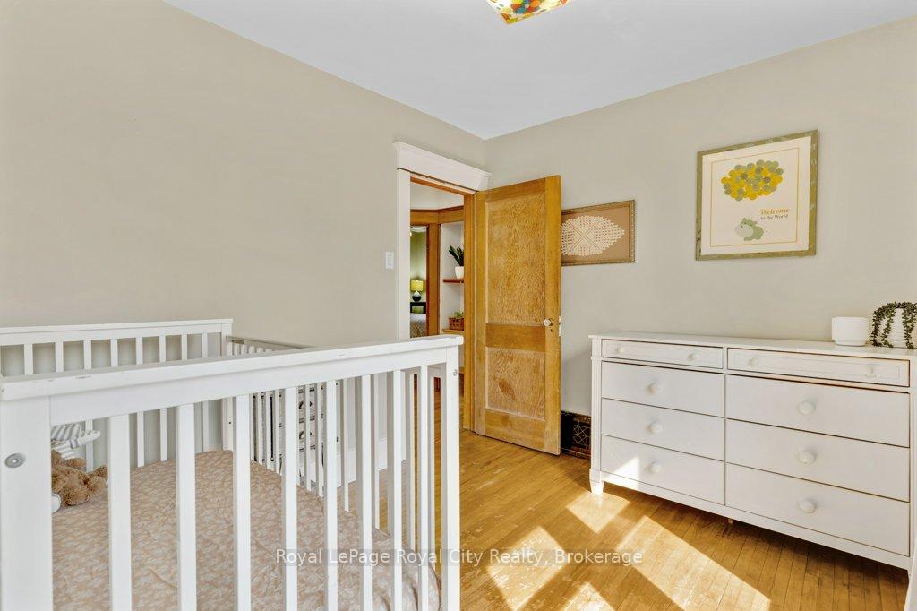 Photo 35 of 9 Wilbur Street N, Halton Hills, Acton — HOMEH