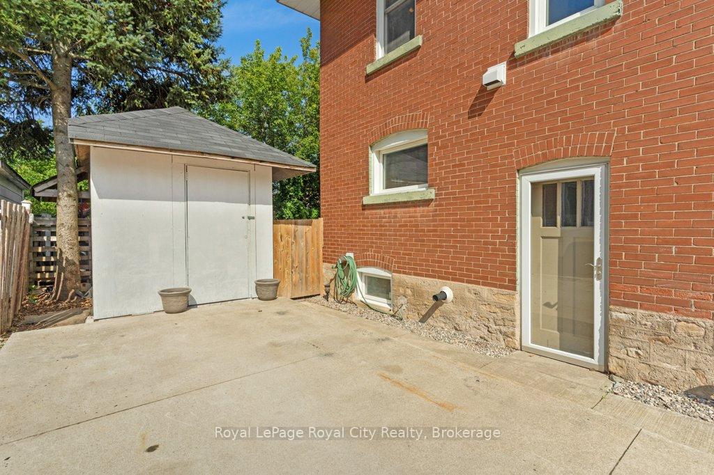 Photo 50 of 9 Wilbur Street N, Halton Hills, Acton — HOMEH