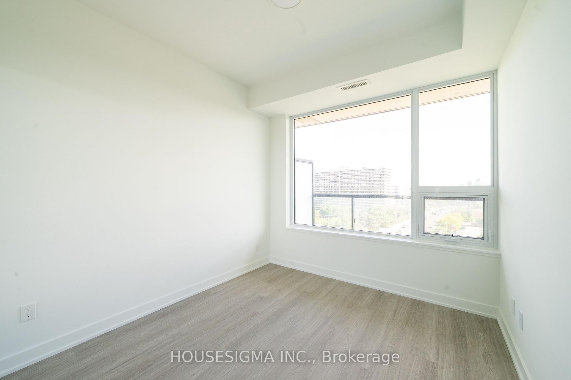 Photo 11 of Unit 820, 8188 Yonge Street, Vaughan, Uplands — HOMEH
