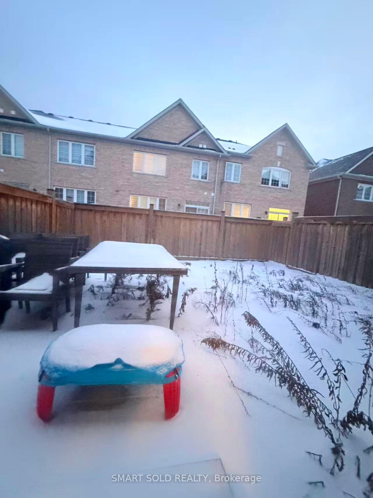 Photo 13 of 25 Avonmore Trail, Vaughan, Patterson — HOMEH