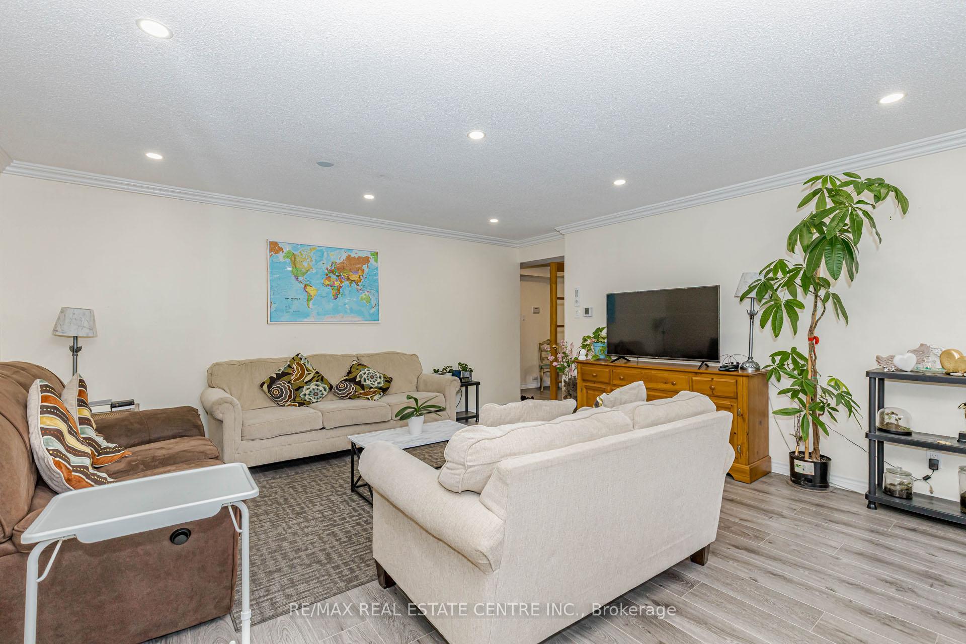Photo 8 of Unit 104, 310 Mill Street S, Brampton, Brampton South — HOMEH