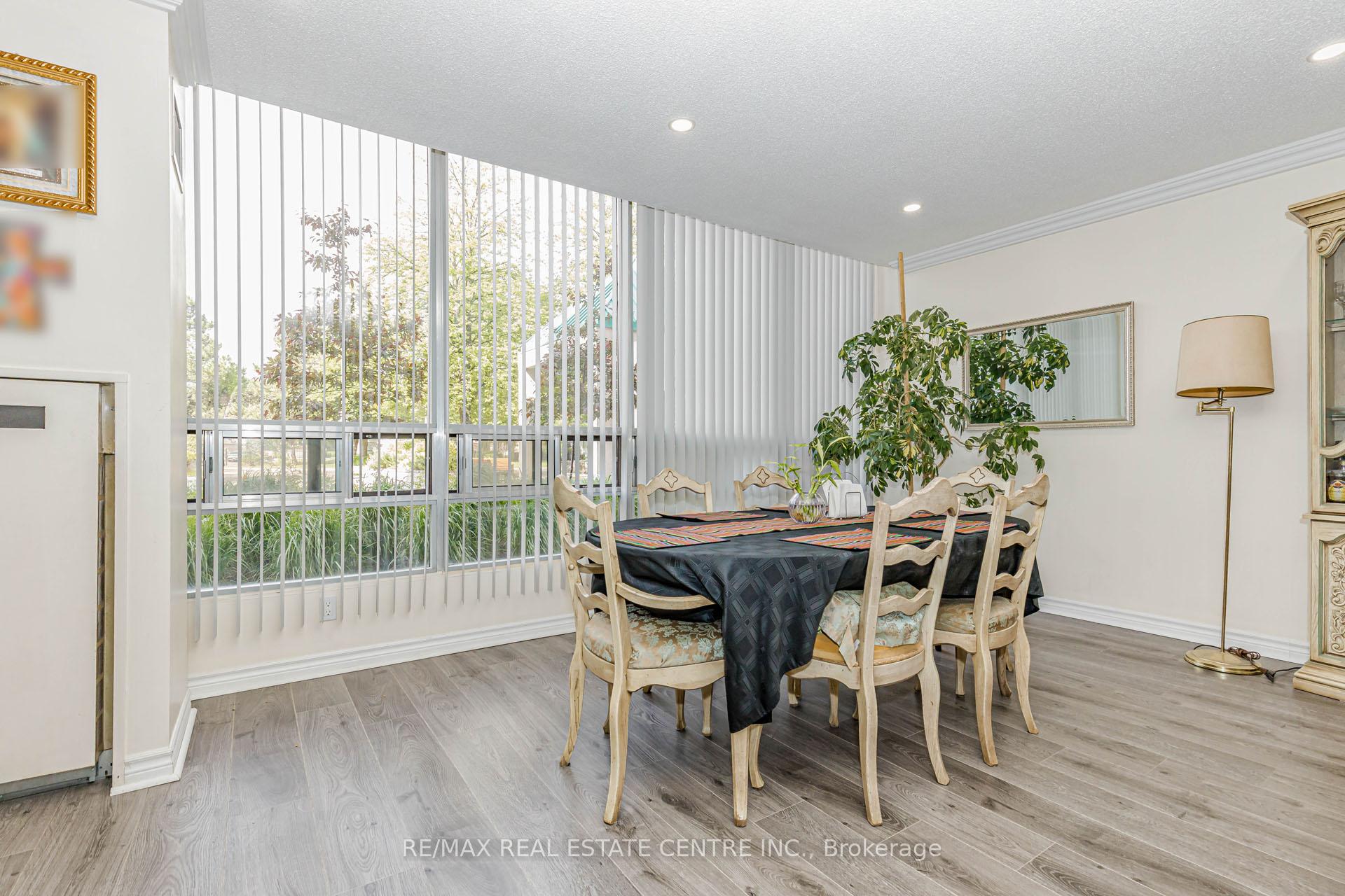 Photo 11 of Unit 104, 310 Mill Street S, Brampton, Brampton South — HOMEH
