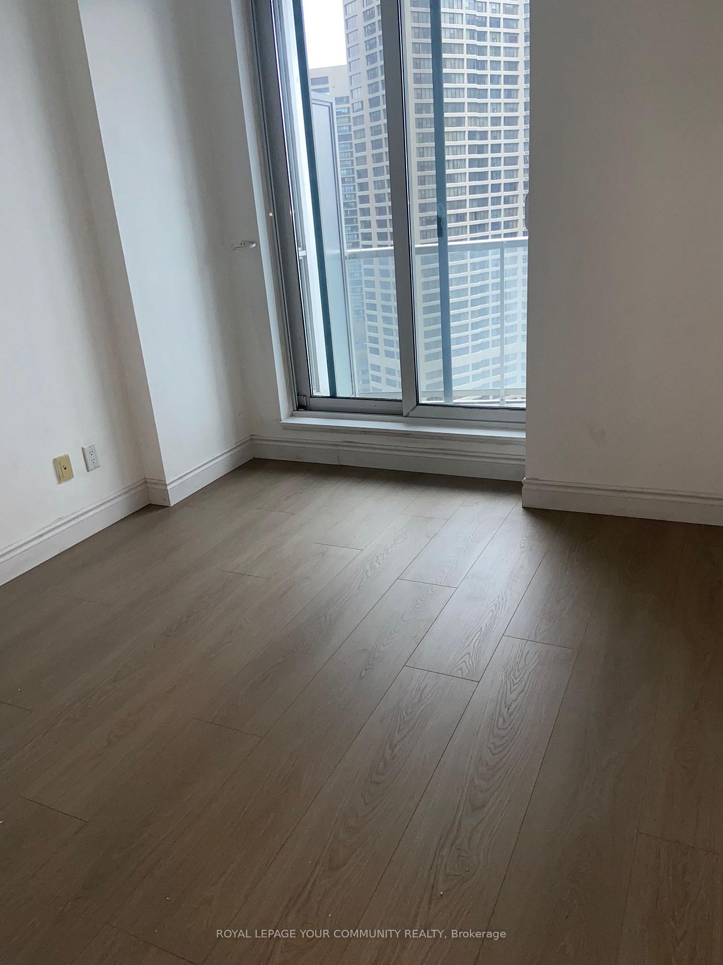 Photo 10 of Unit 2206, 8 York Street, Toronto, Waterfront Communities — HOMEH