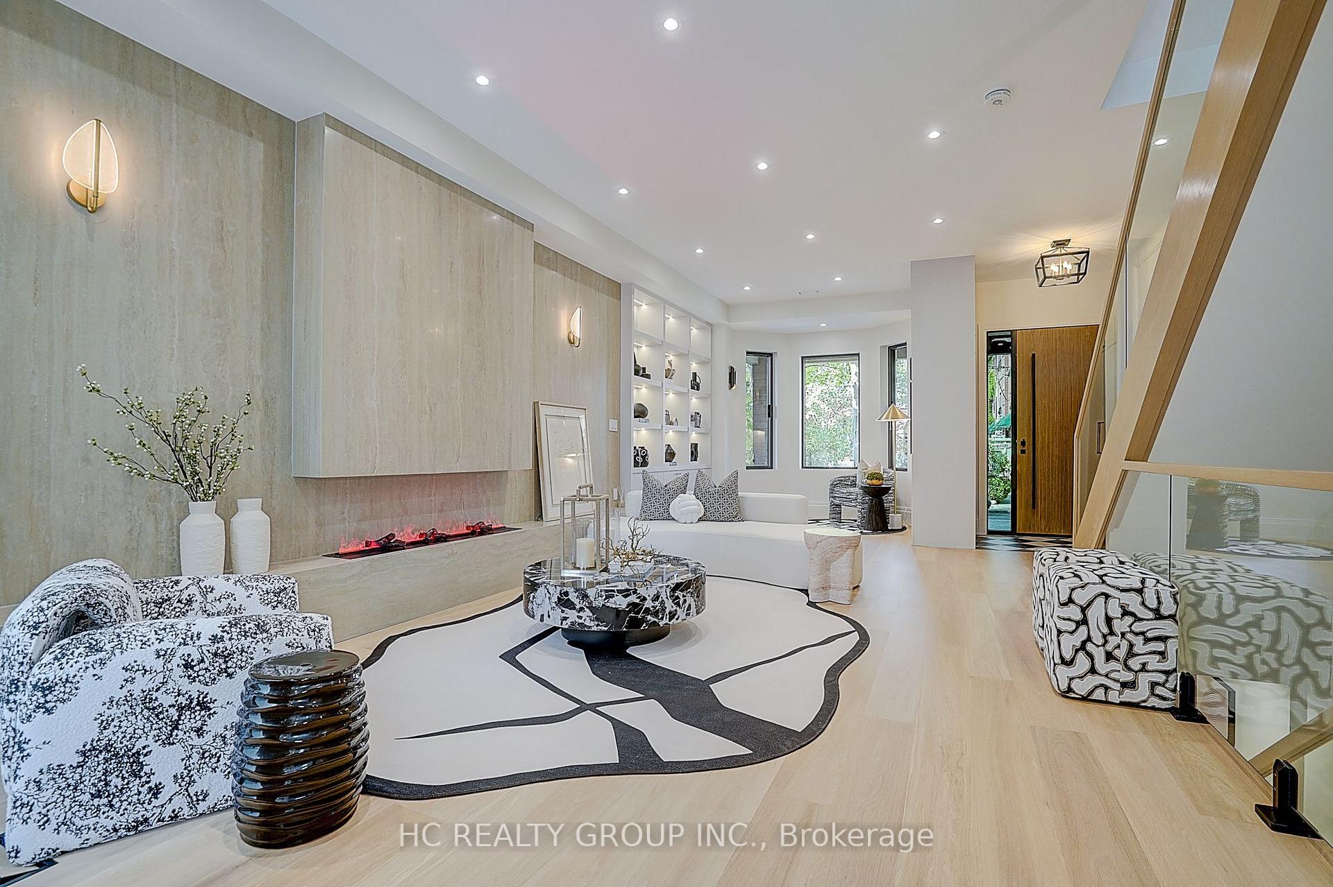 Photo 3 of 385 Manning Avenue, Toronto, Palmerston-Little Italy — HOMEH