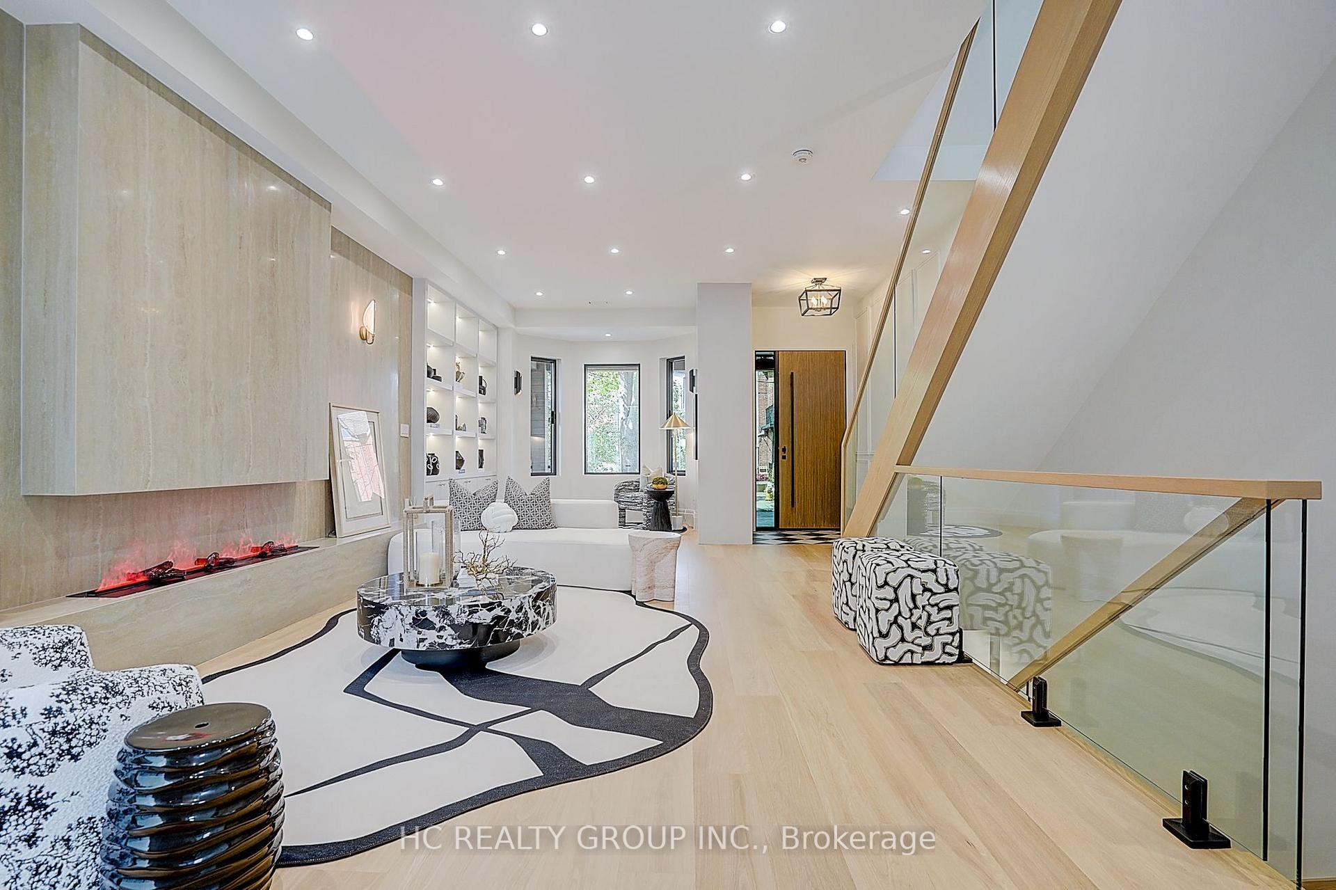 Photo 9 of 385 Manning Avenue, Toronto, Palmerston-Little Italy — HOMEH