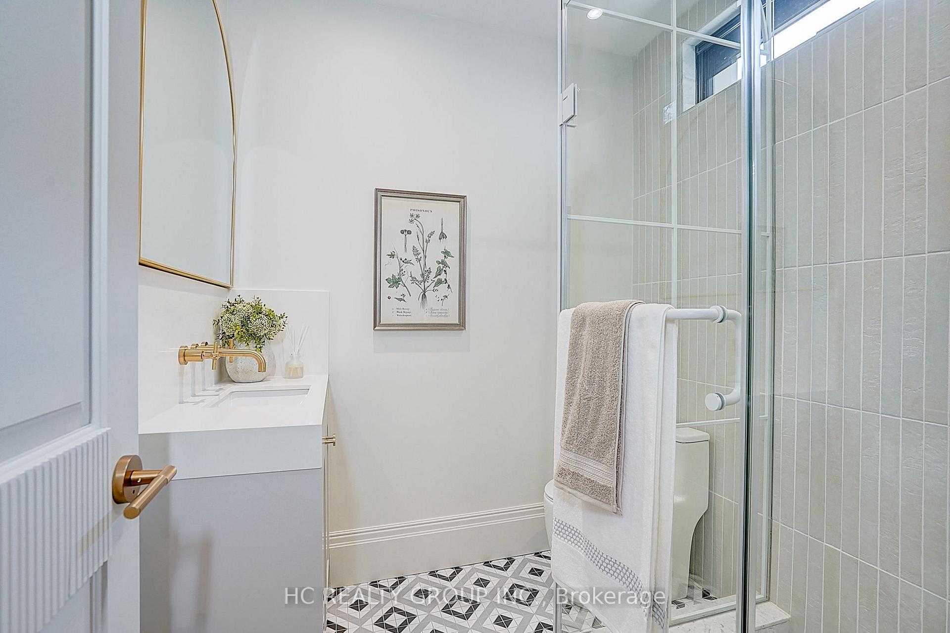 Photo 33 of 385 Manning Avenue, Toronto, Palmerston-Little Italy — HOMEH