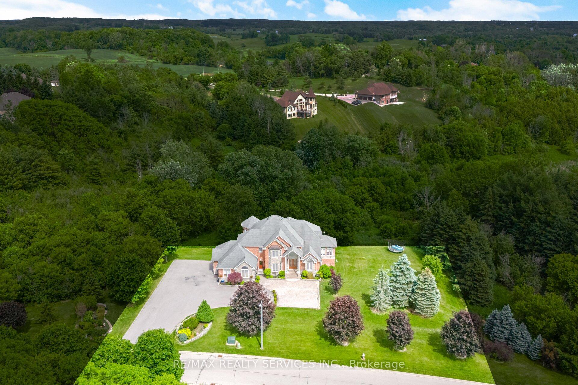 Photo 3 of 3 Valley Hill Drive, Caledon, Palgrave — HOMEH