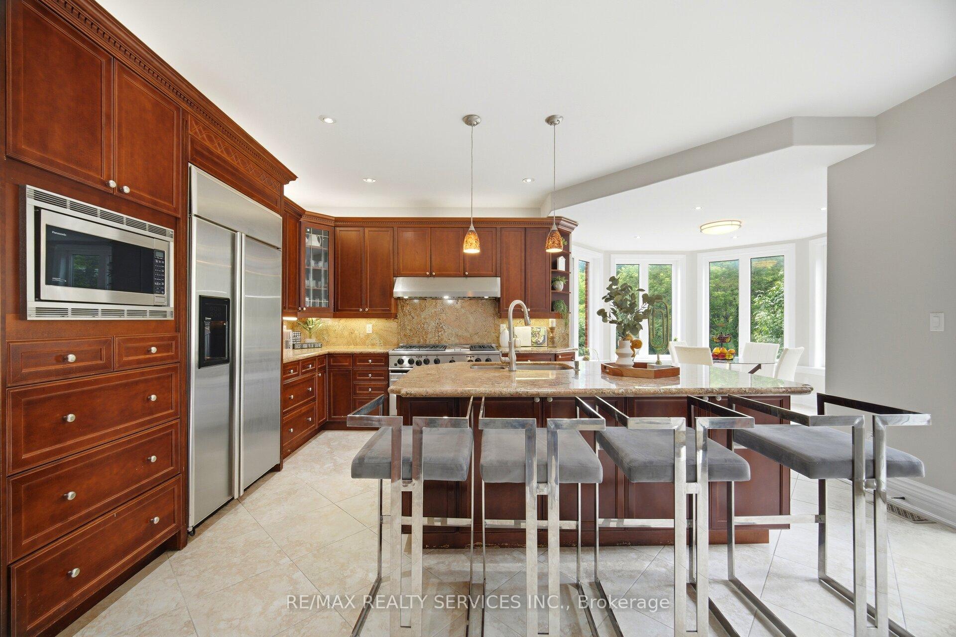 Photo 17 of 3 Valley Hill Drive, Caledon, Palgrave — HOMEH