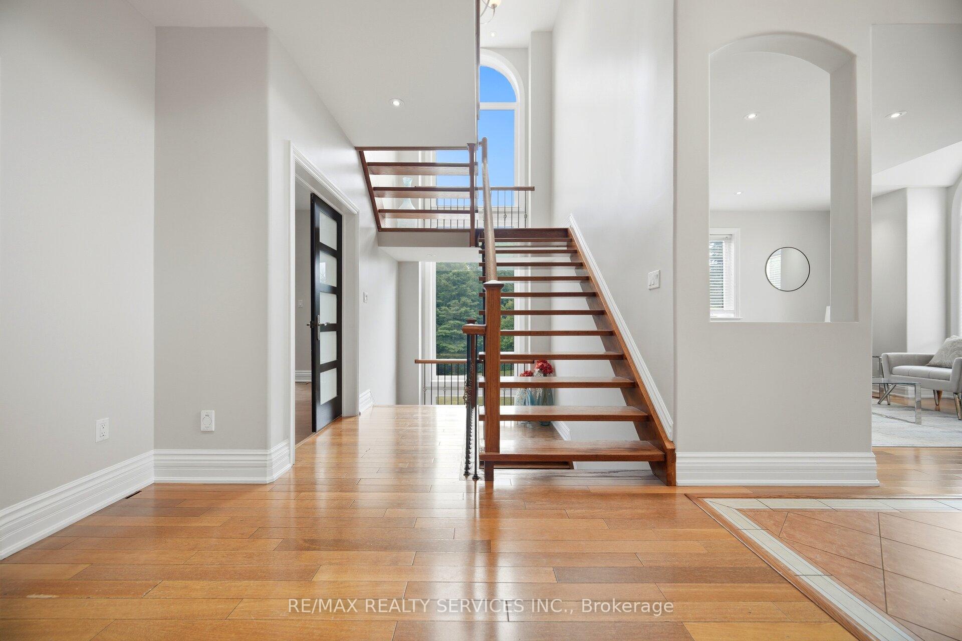 Photo 25 of 3 Valley Hill Drive, Caledon, Palgrave — HOMEH
