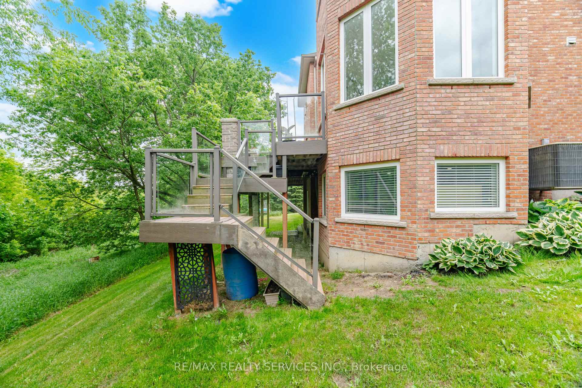 Photo 45 of 3 Valley Hill Drive, Caledon, Palgrave — HOMEH