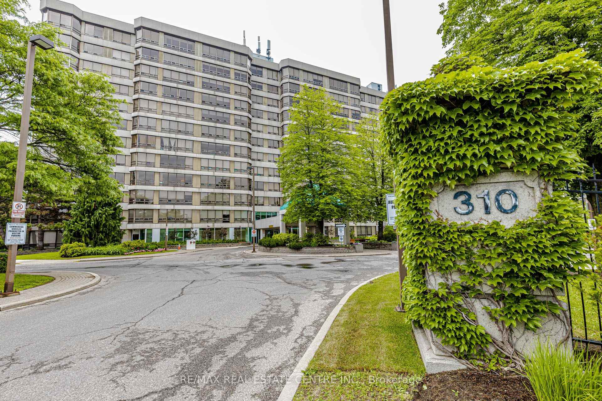 Front of Unit 104, 310 Mill Street S