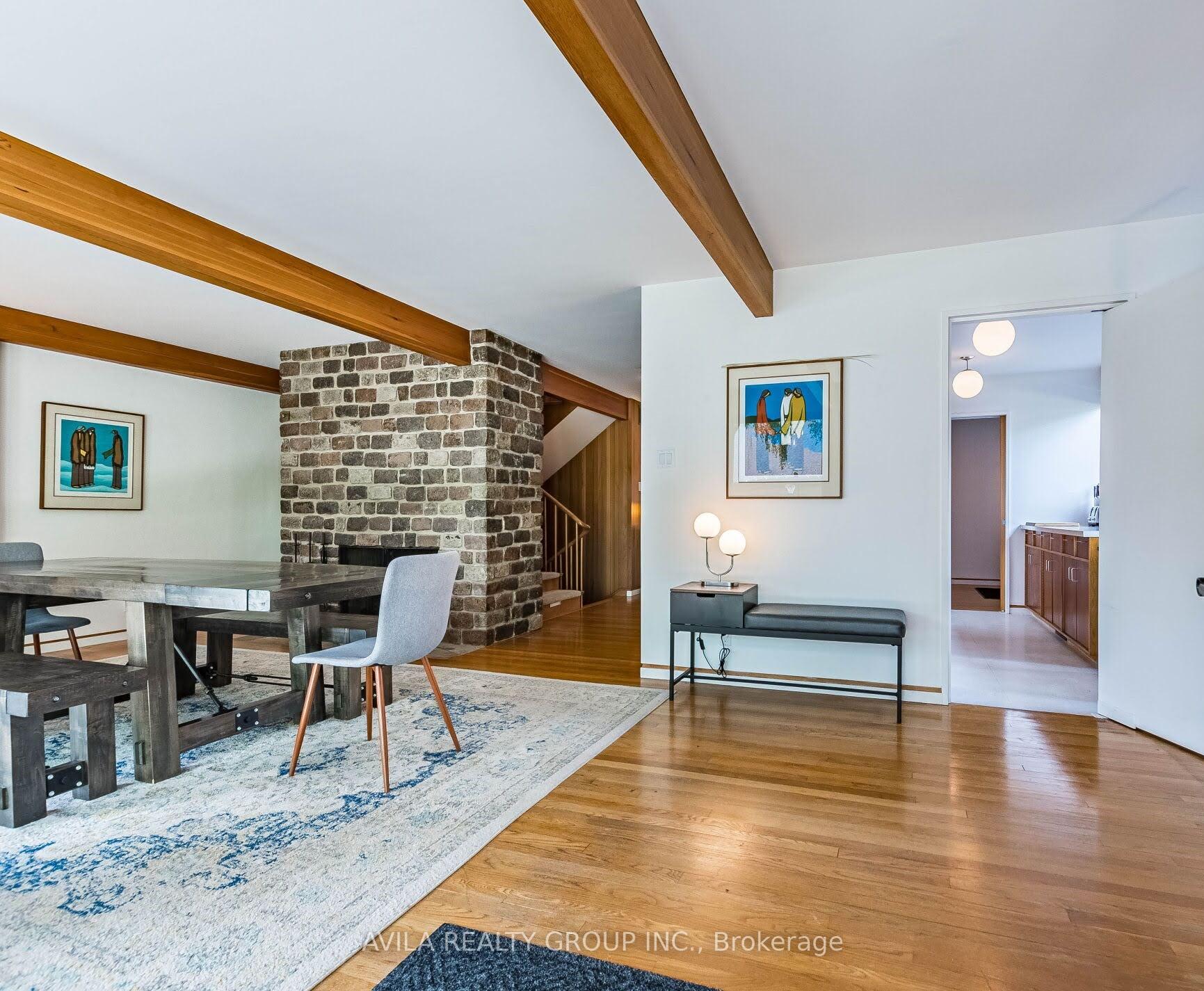 Photo 4 of 12 Woodbrook Drive, Brampton, Downtown Brampton — HOMEH