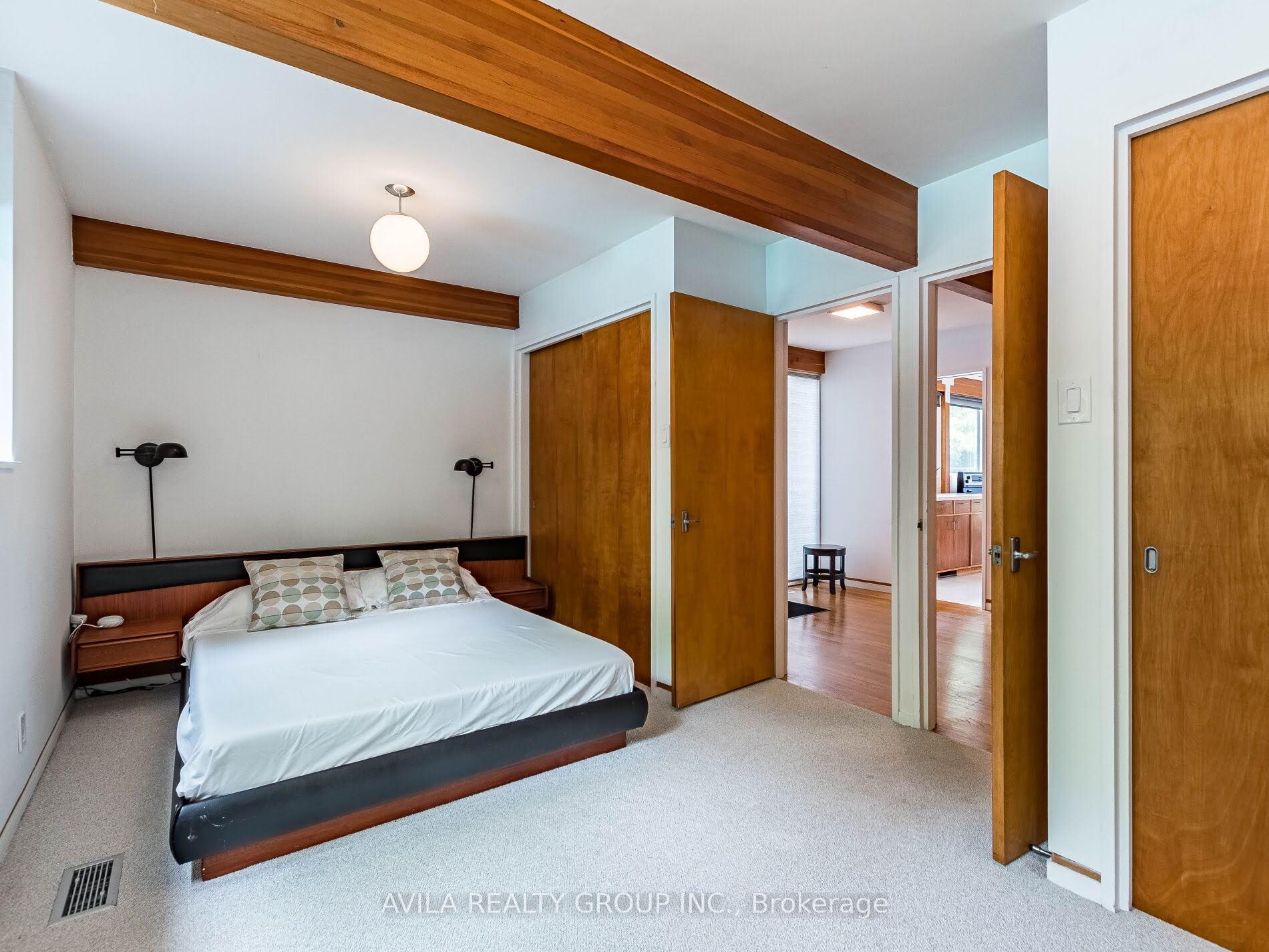 Photo 9 of 12 Woodbrook Drive, Brampton, Downtown Brampton — HOMEH