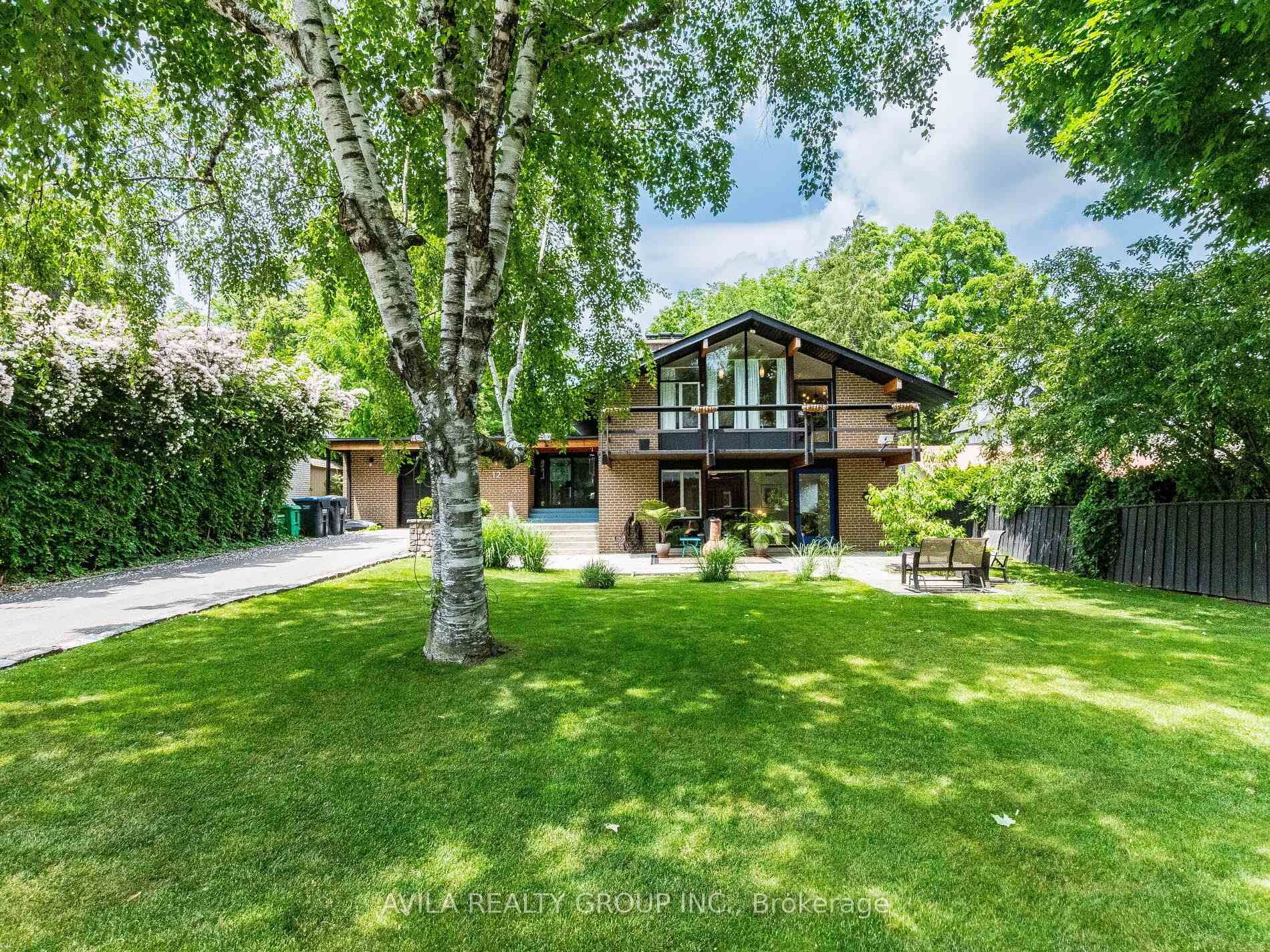 Photo 26 of 12 Woodbrook Drive, Brampton, Downtown Brampton — HOMEH