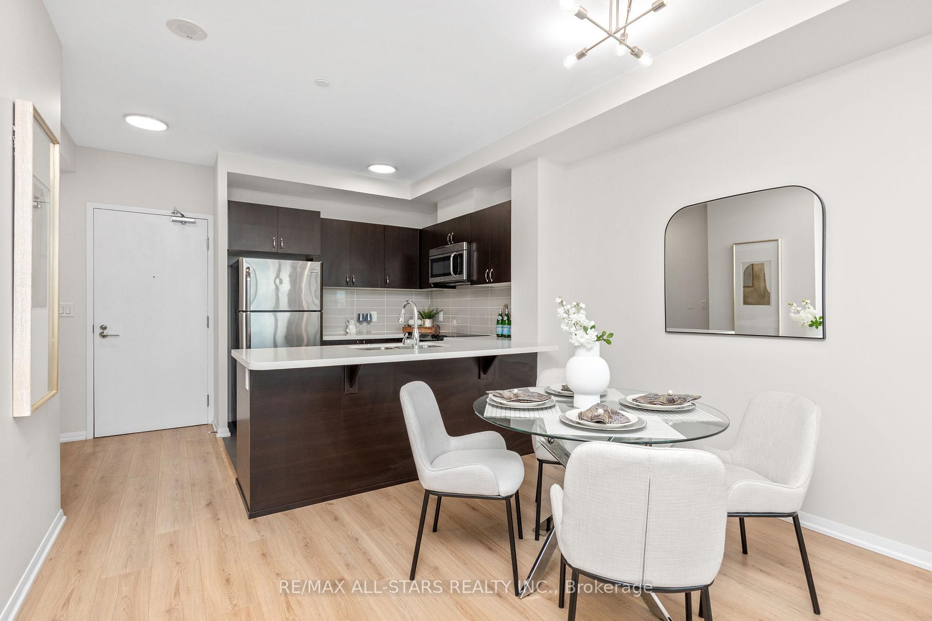 Photo 9 of Unit 713, 540 Bur Oak Avenue, Markham, Berczy — HOMEH