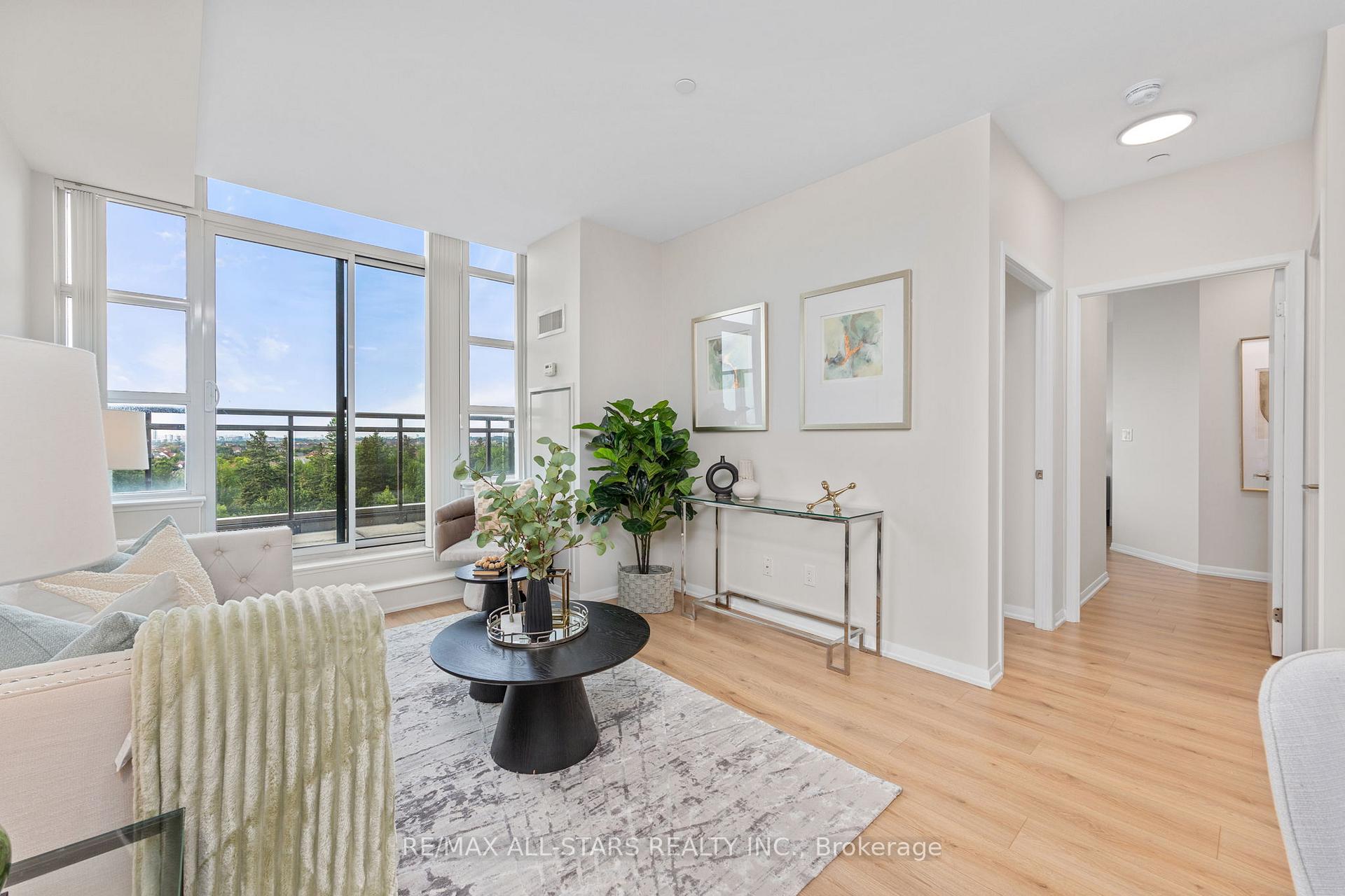 Photo 13 of Unit 713, 540 Bur Oak Avenue, Markham, Berczy — HOMEH