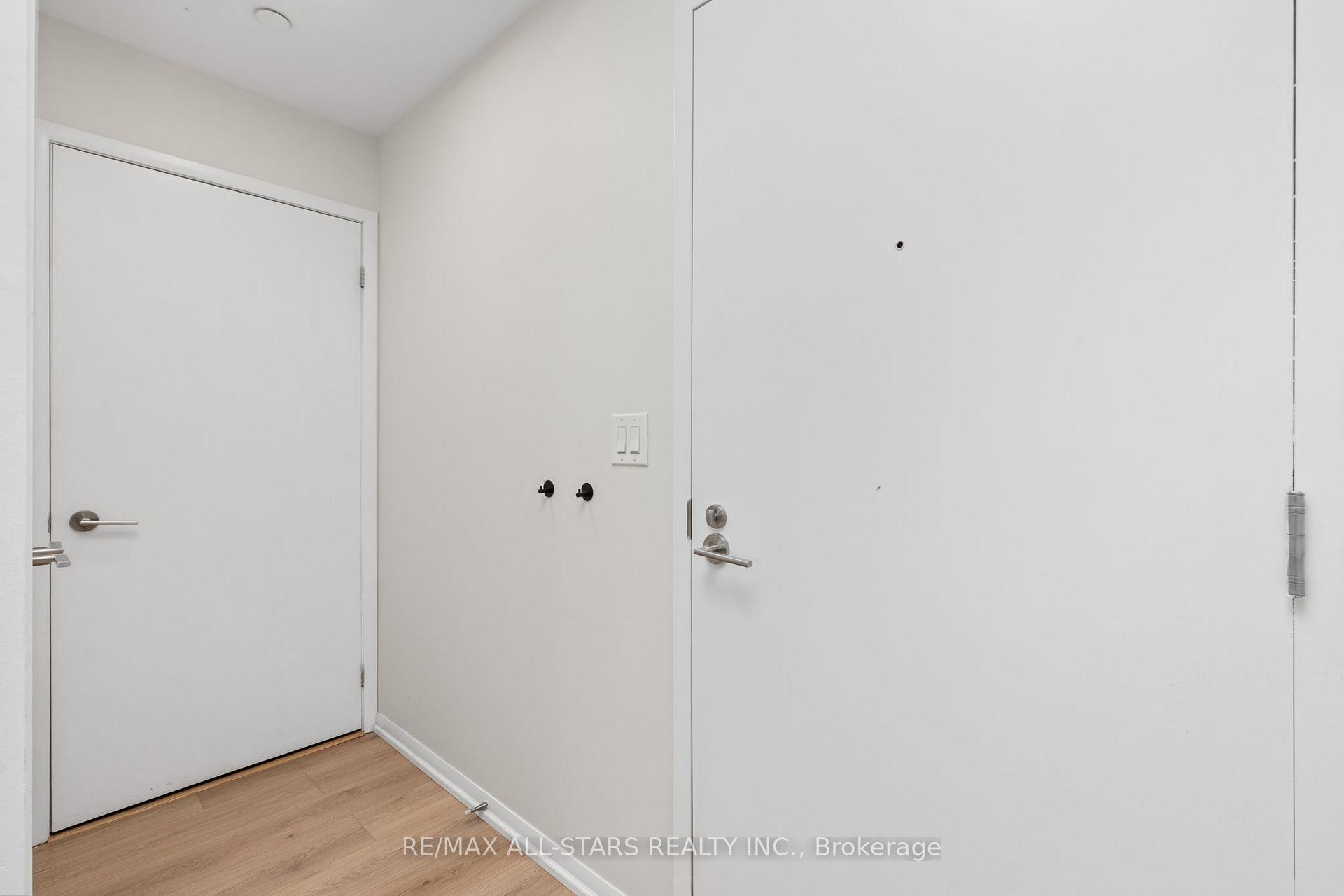 Photo 16 of Unit 713, 540 Bur Oak Avenue, Markham, Berczy — HOMEH