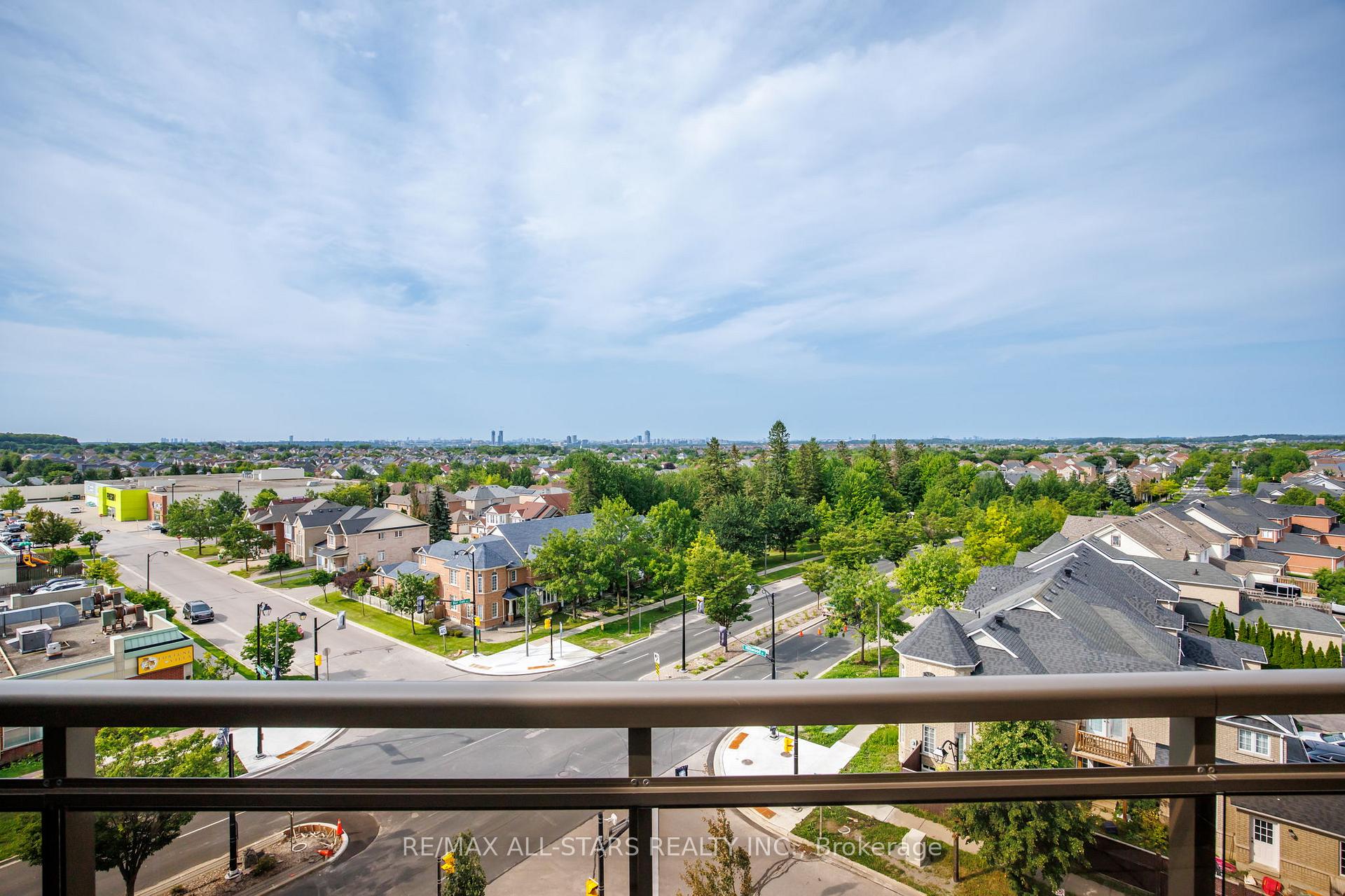 Photo 26 of Unit 713, 540 Bur Oak Avenue, Markham, Berczy — HOMEH